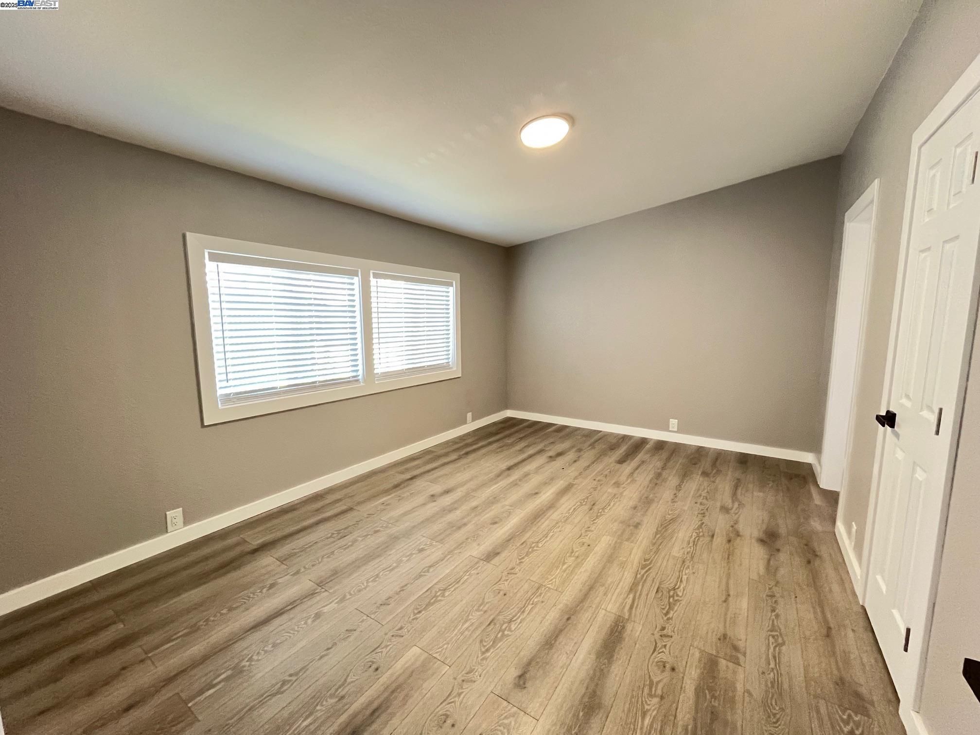 Detail Gallery Image 15 of 25 For 2187 Bourbon  Dr., Hayward,  CA 94545 - 3 Beds | 2 Baths
