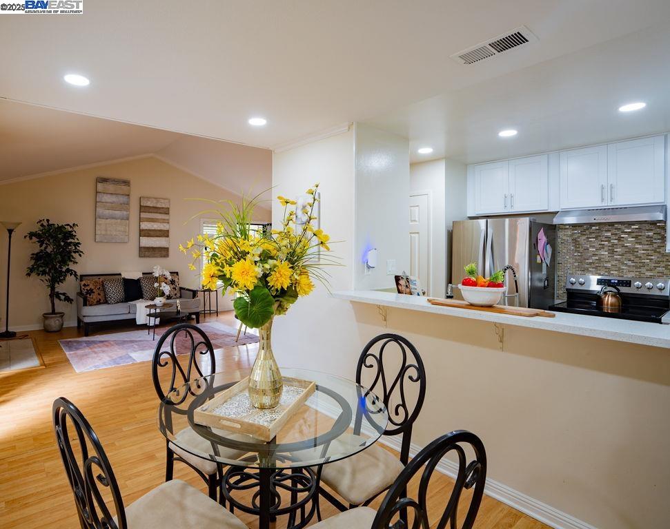 Photo #9: 41111284 Listing: Photo #9