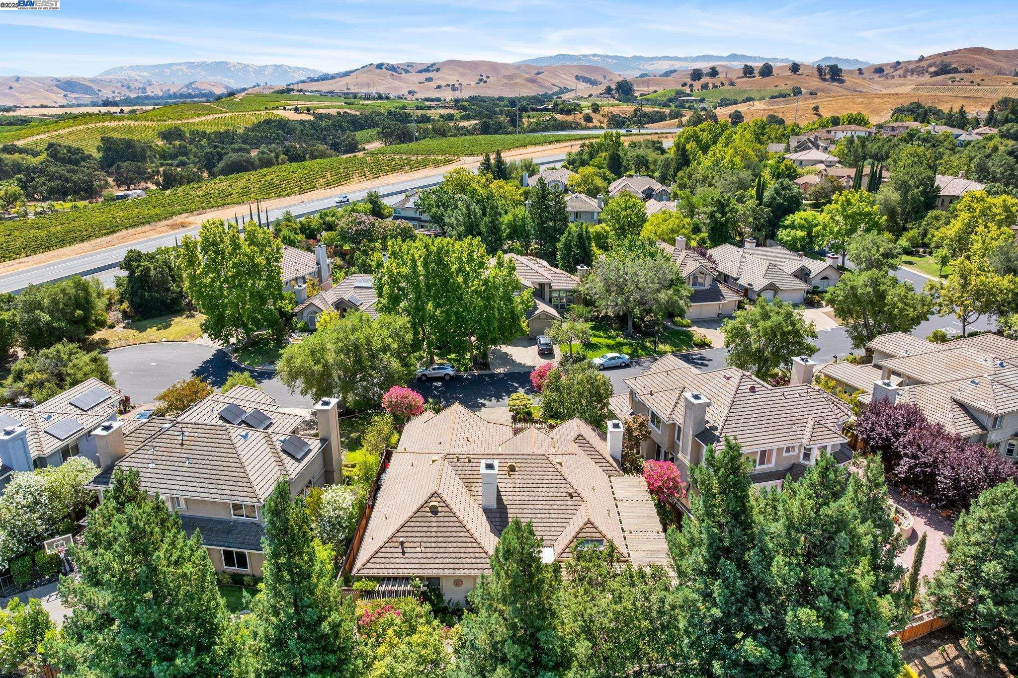 Detail Gallery Image 3 of 52 For 444 Cabonia Ct, Pleasanton,  CA 94566 - 4 Beds | 2/1 Baths