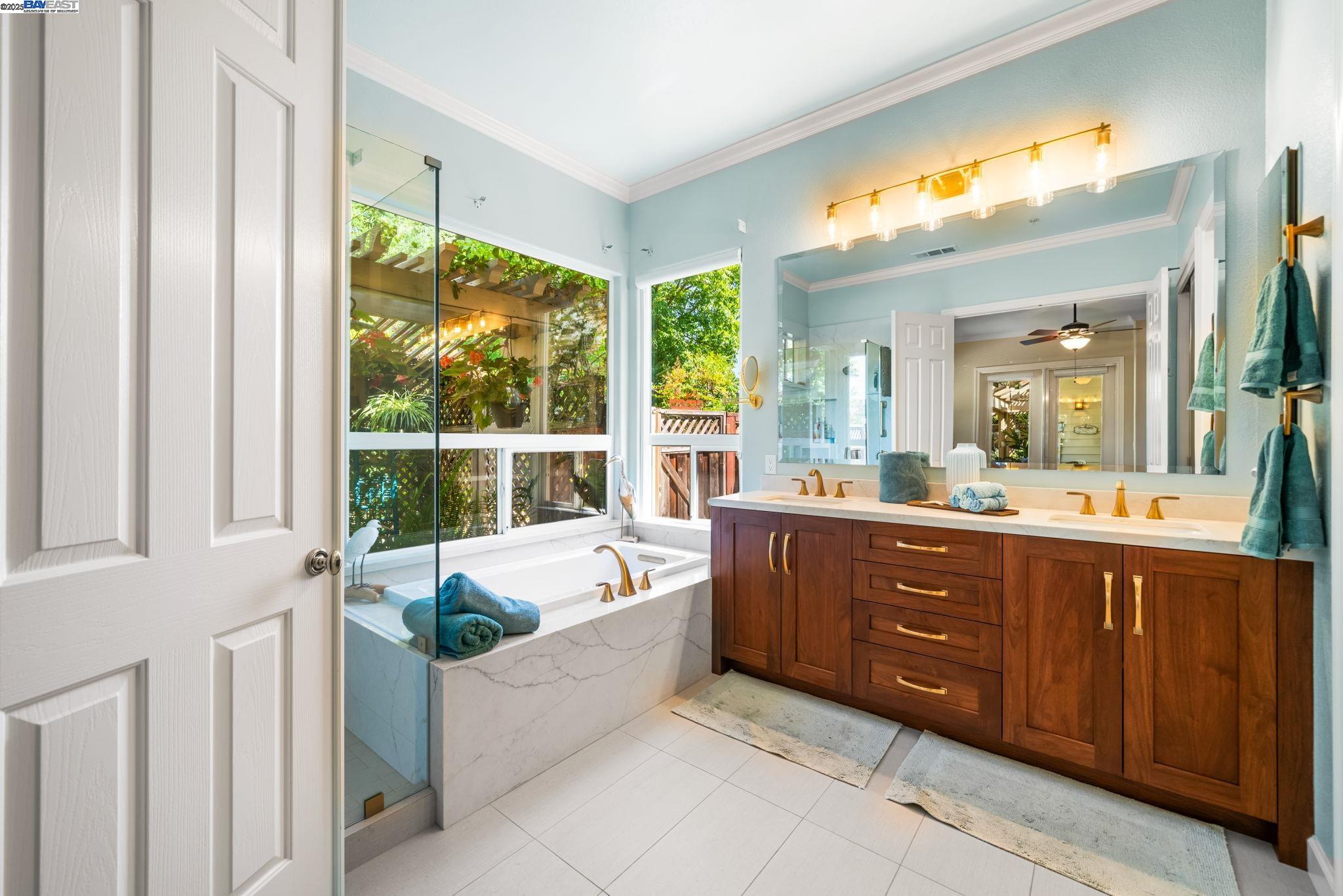 Detail Gallery Image 19 of 52 For 444 Cabonia Ct, Pleasanton,  CA 94566 - 4 Beds | 2/1 Baths