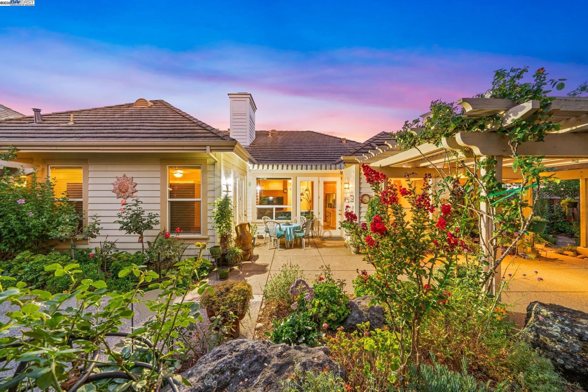 Detail Gallery Image 28 of 52 For 444 Cabonia Ct, Pleasanton,  CA 94566 - 4 Beds | 2/1 Baths