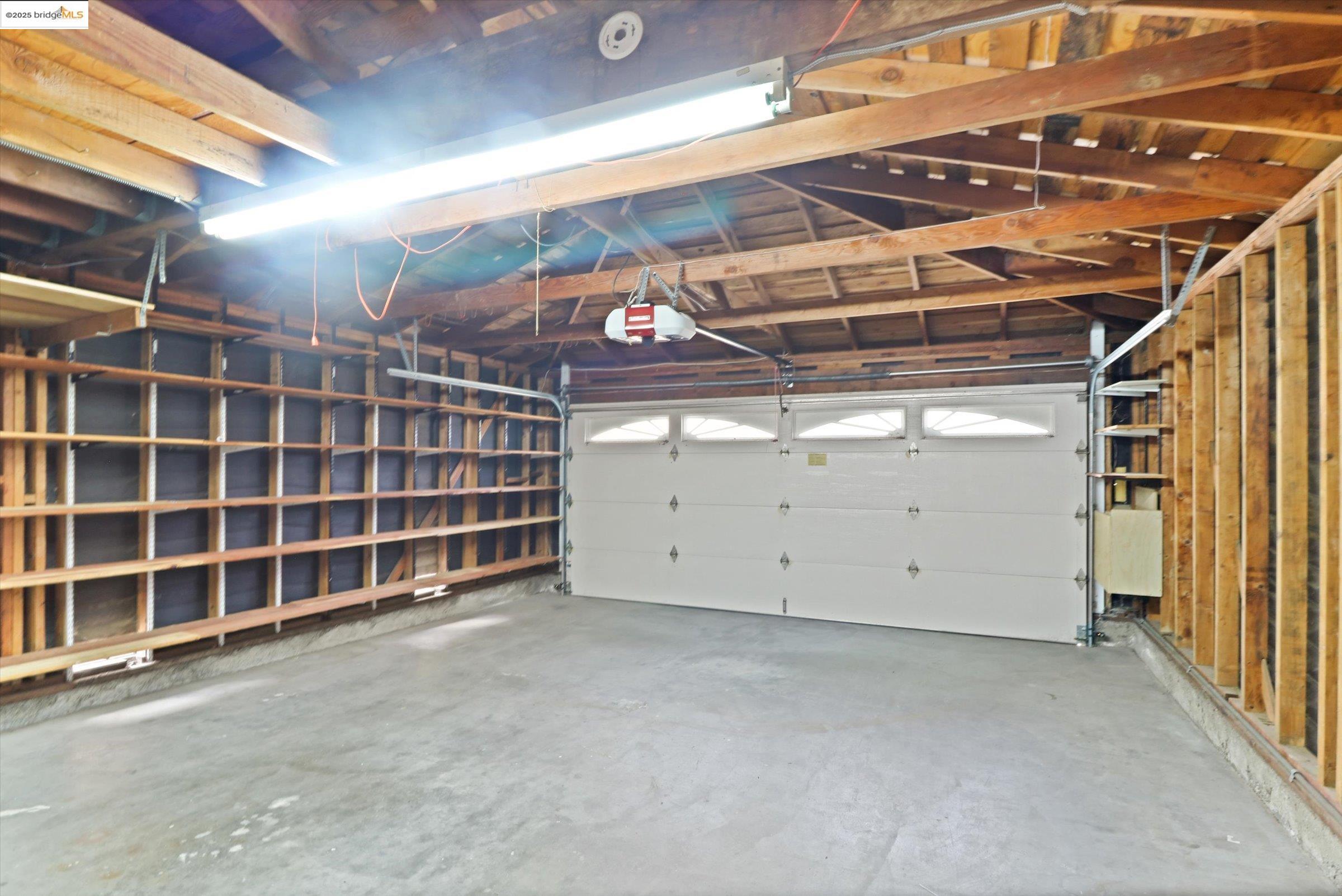 Detail Gallery Image 52 of 58 For 8153 Surrey Ln, Oakland,  CA 94605 - 4 Beds | 2/1 Baths