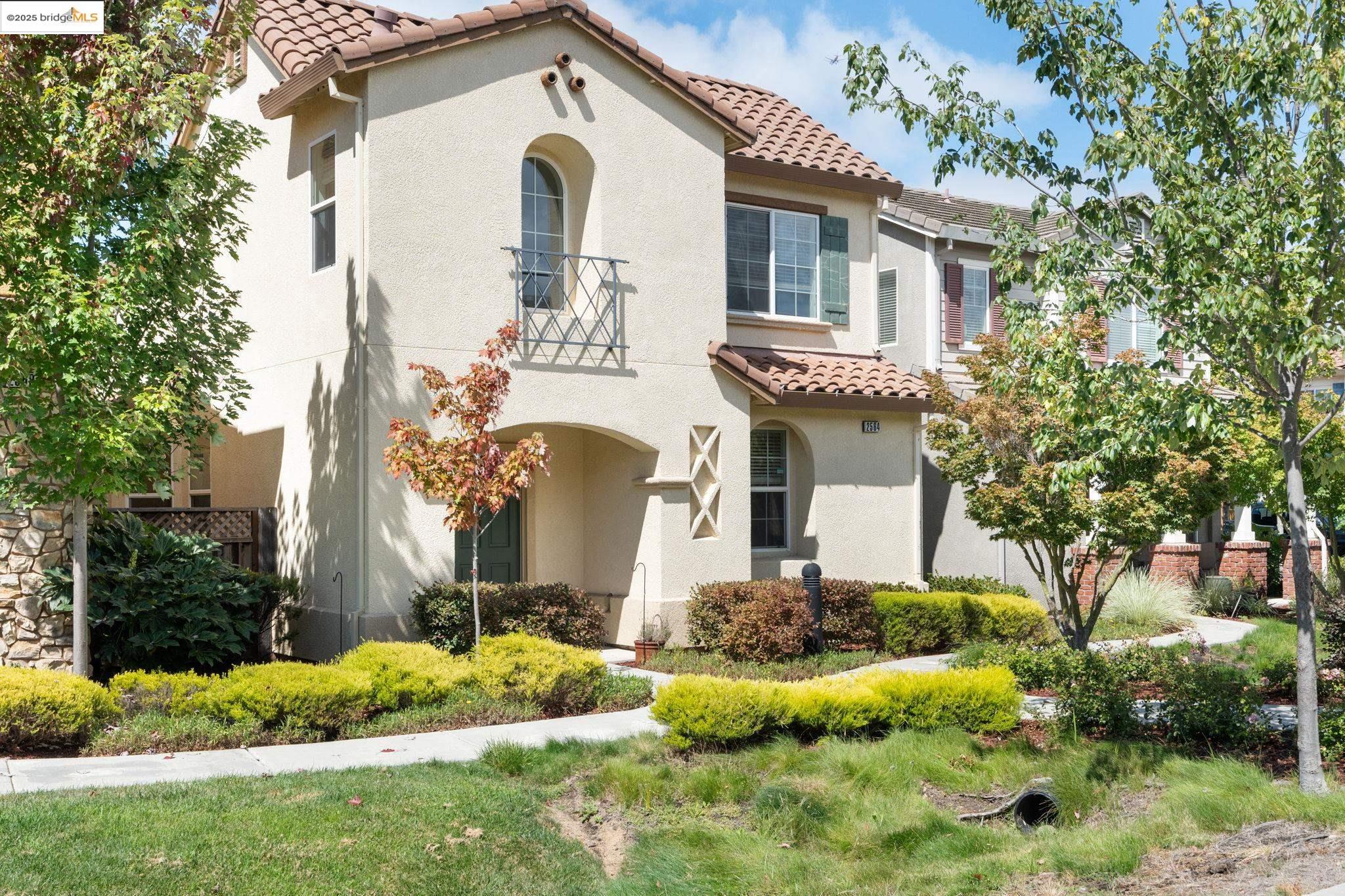 Detail Gallery Image 2 of 46 For 2564 Anchorage Pl, Hayward,  CA 94545 - 4 Beds | 3 Baths