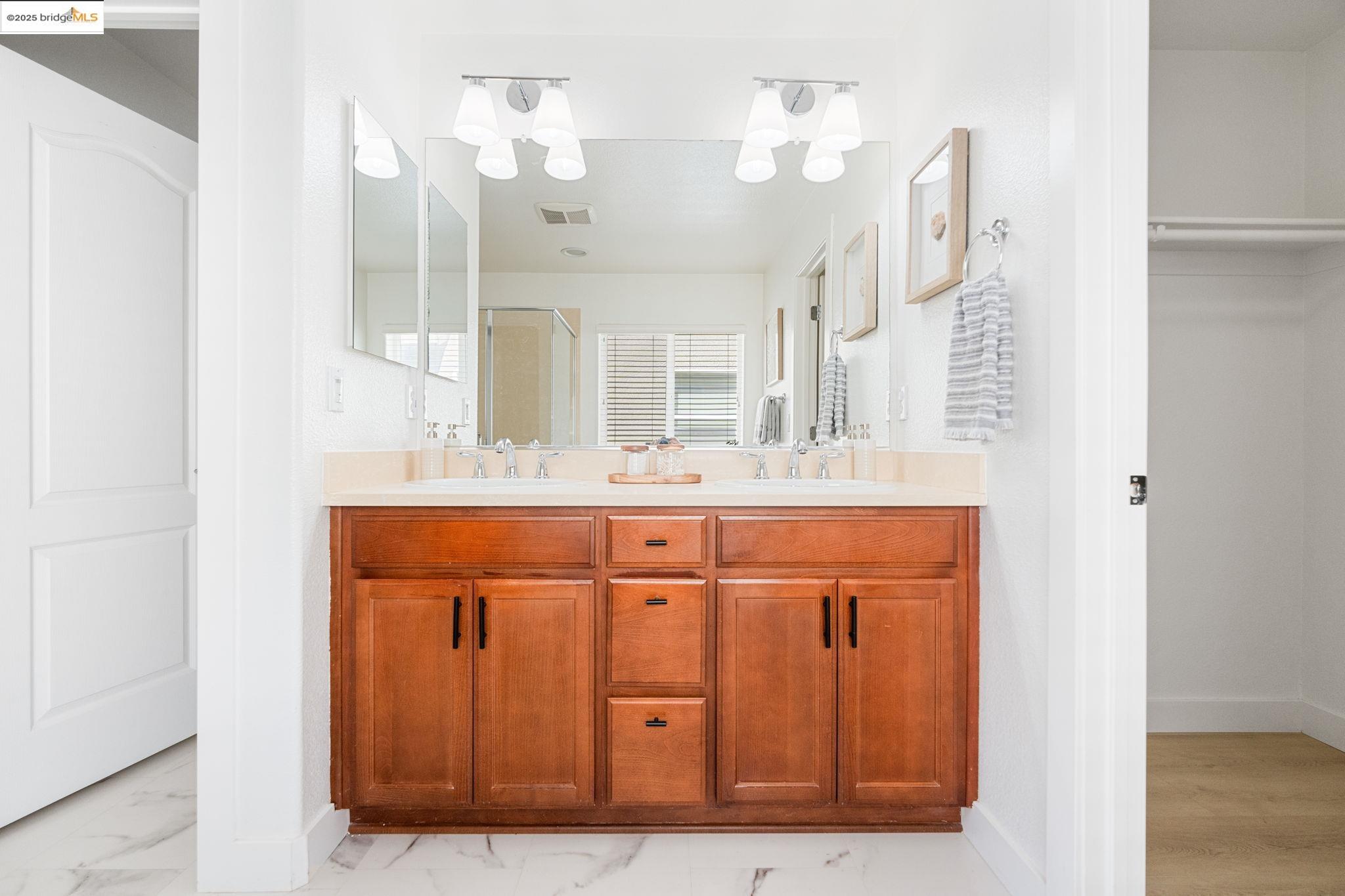 Detail Gallery Image 32 of 46 For 2564 Anchorage Pl, Hayward,  CA 94545 - 4 Beds | 3 Baths