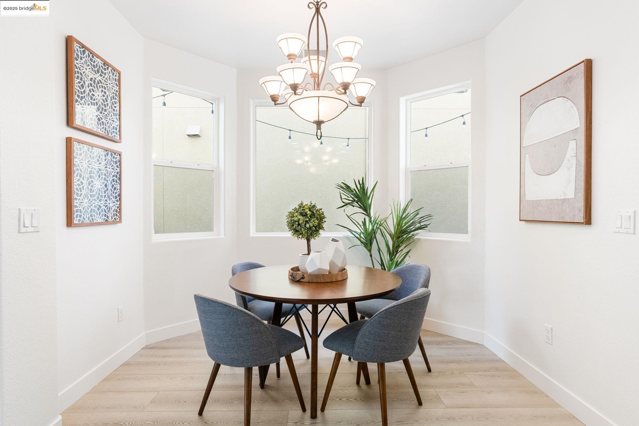 Detail Gallery Image 6 of 46 For 2564 Anchorage Pl, Hayward,  CA 94545 - 4 Beds | 3 Baths