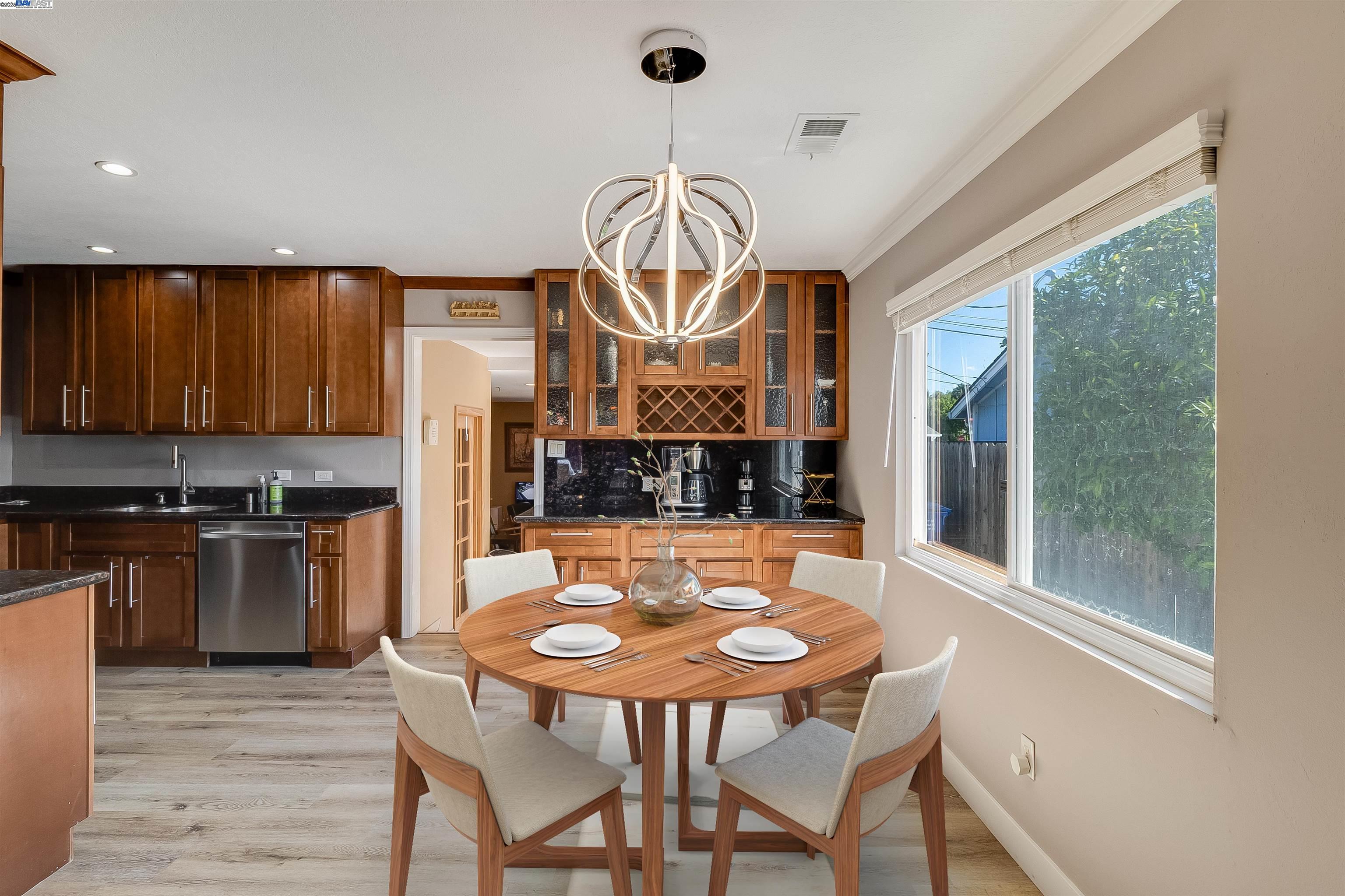 Detail Gallery Image 8 of 38 For 3454 Halifax Way, Concord,  CA 94520 - 4 Beds | 2 Baths