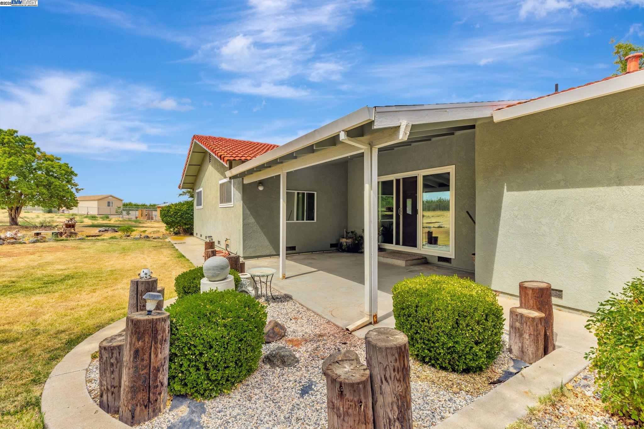 Detail Gallery Image 19 of 26 For 25999 Carbona Ct, Tracy,  CA 95377 - 4 Beds | 2 Baths