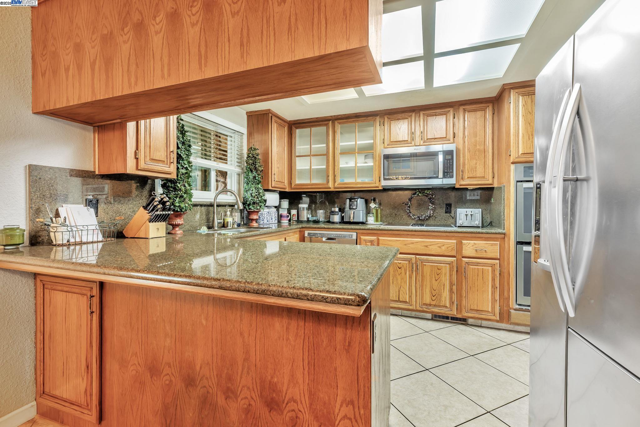Detail Gallery Image 8 of 26 For 25999 Carbona Ct, Tracy,  CA 95377 - 4 Beds | 2 Baths
