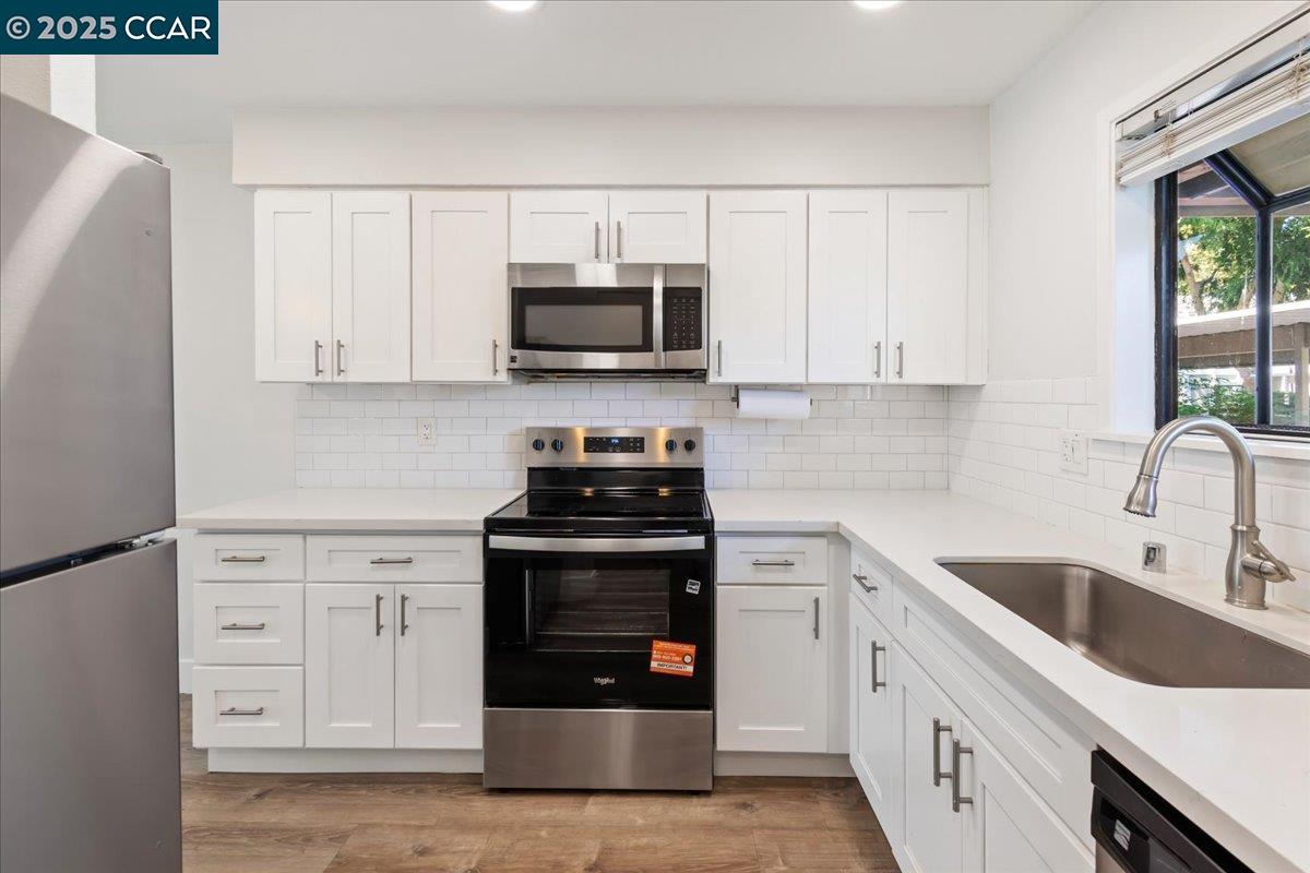 Detail Gallery Image 14 of 32 For 900 Southampton Rd #45,  Benicia,  CA 94510 - 2 Beds | 1 Baths