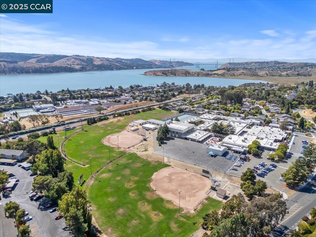 Detail Gallery Image 31 of 32 For 900 Southampton Rd #45,  Benicia,  CA 94510 - 2 Beds | 1 Baths