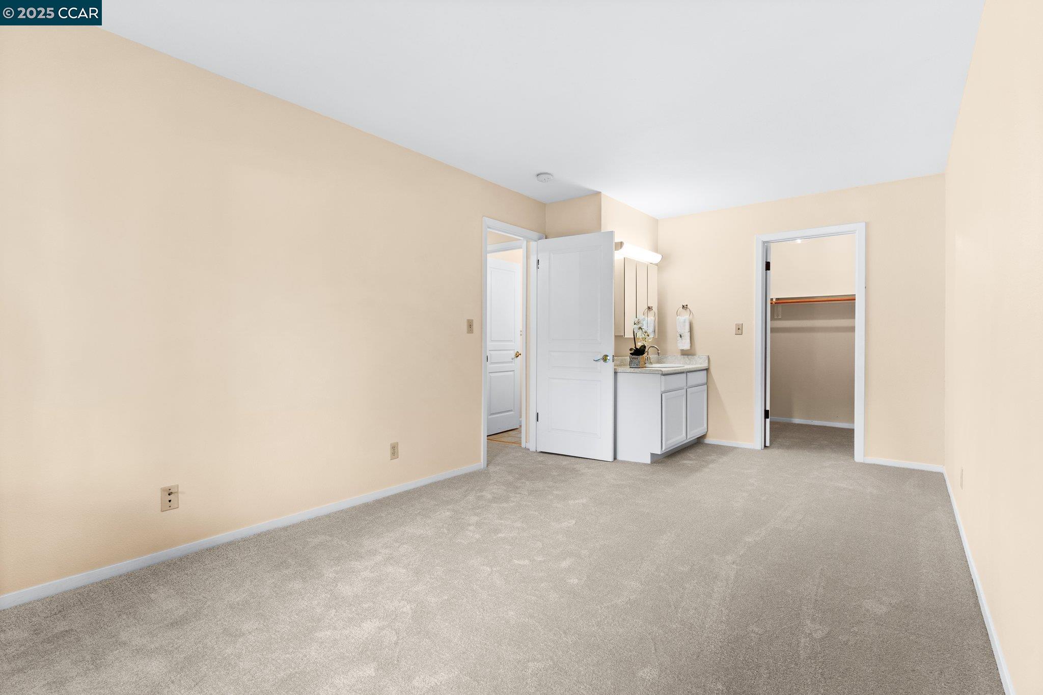 Photo #9: 41111296 Listing: Photo #9