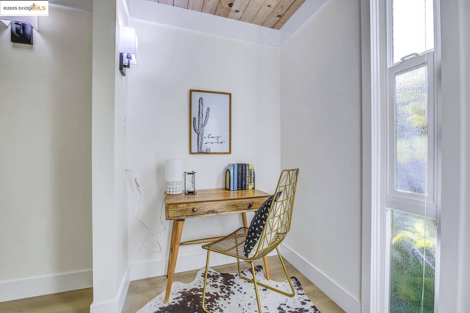Detail Gallery Image 30 of 40 For 6635 Banning Dr, Oakland,  CA 94611 - 2 Beds | 1/1 Baths