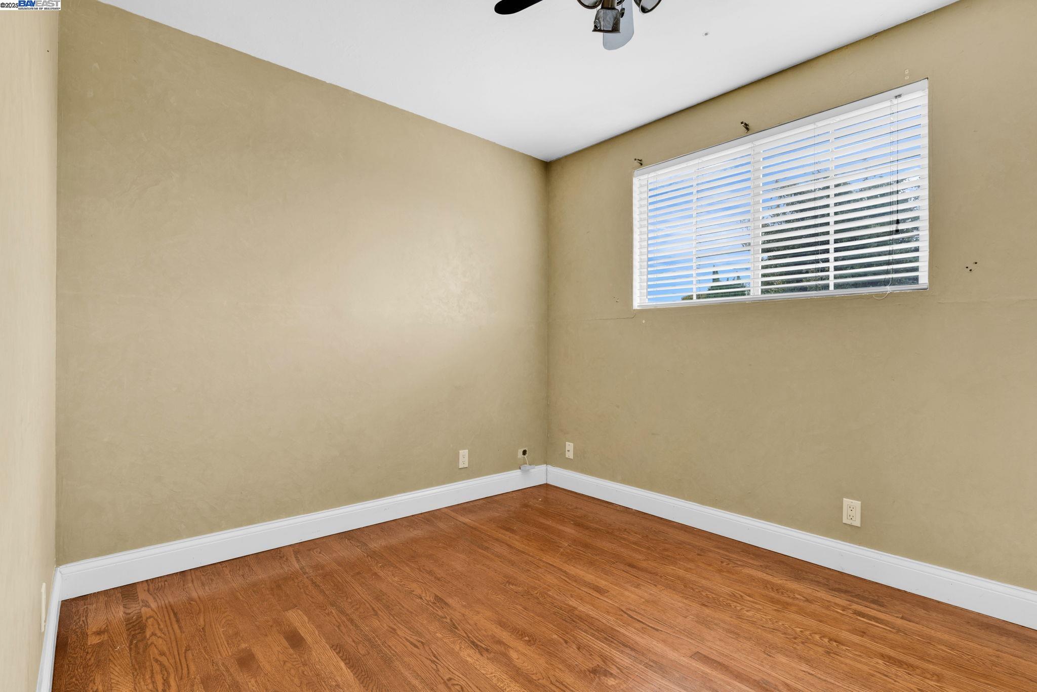 Detail Gallery Image 13 of 33 For 39773 Costa Way, Fremont,  CA 94538 - 4 Beds | 2 Baths