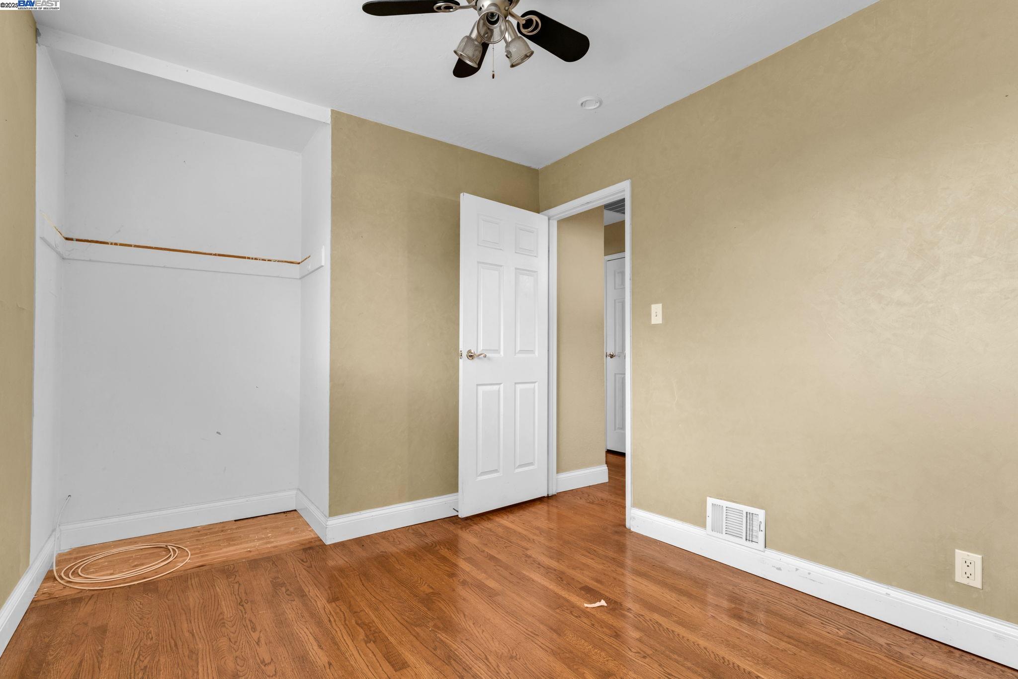 Detail Gallery Image 14 of 33 For 39773 Costa Way, Fremont,  CA 94538 - 4 Beds | 2 Baths