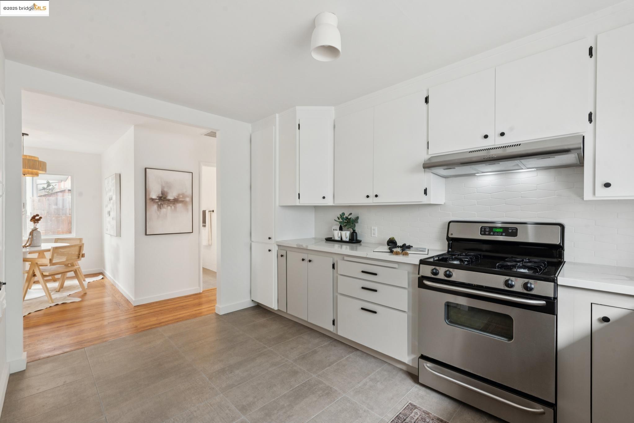 Detail Gallery Image 16 of 43 For 2030 Junction Ave, El Cerrito,  CA 94530 - 2 Beds | 1 Baths