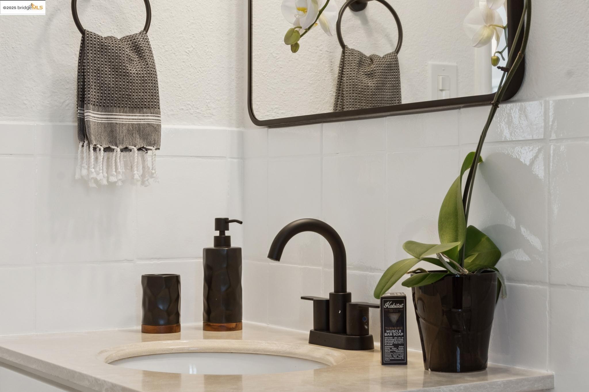 Detail Gallery Image 21 of 43 For 2030 Junction Ave, El Cerrito,  CA 94530 - 2 Beds | 1 Baths