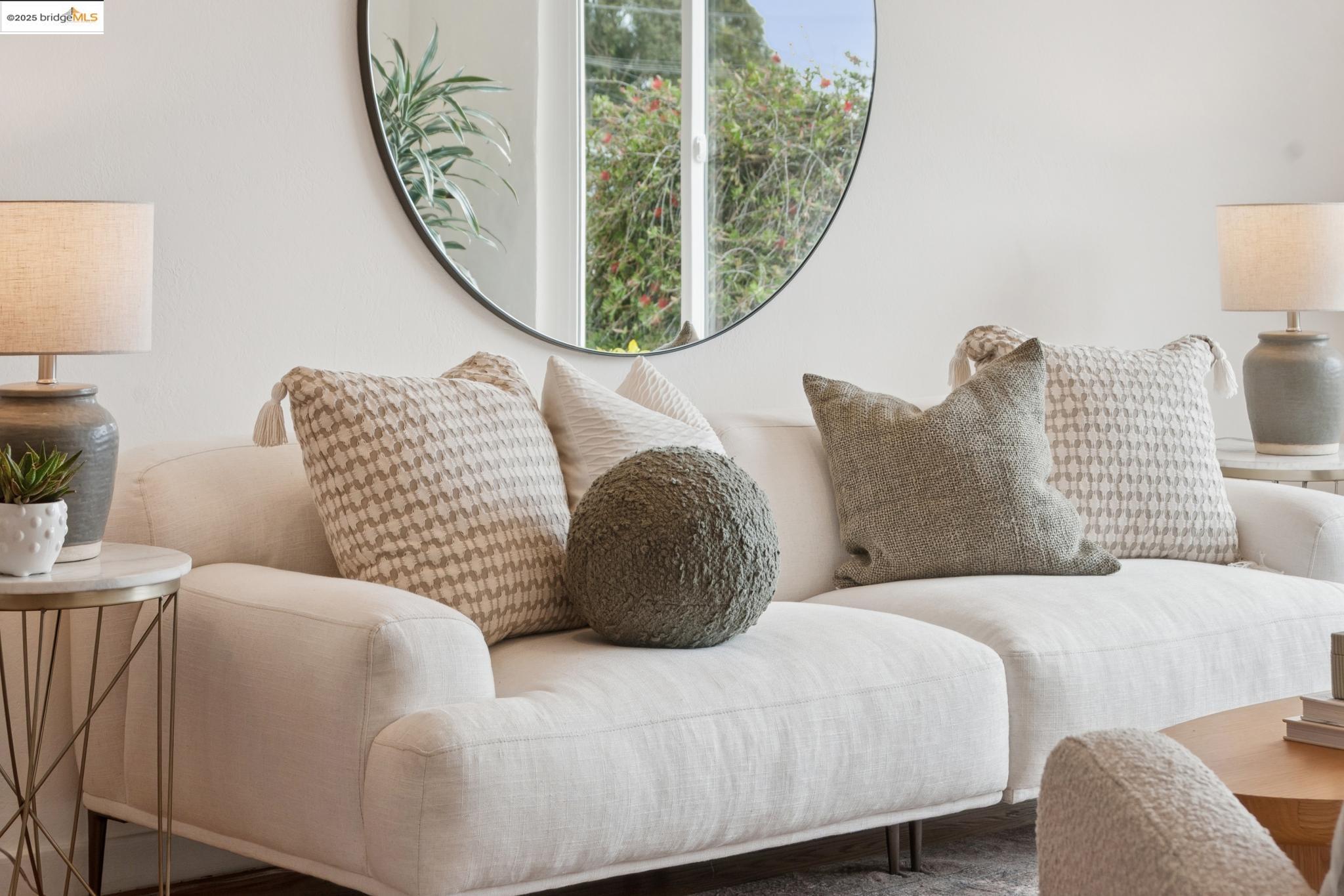Detail Gallery Image 7 of 43 For 2030 Junction Ave, El Cerrito,  CA 94530 - 2 Beds | 1 Baths