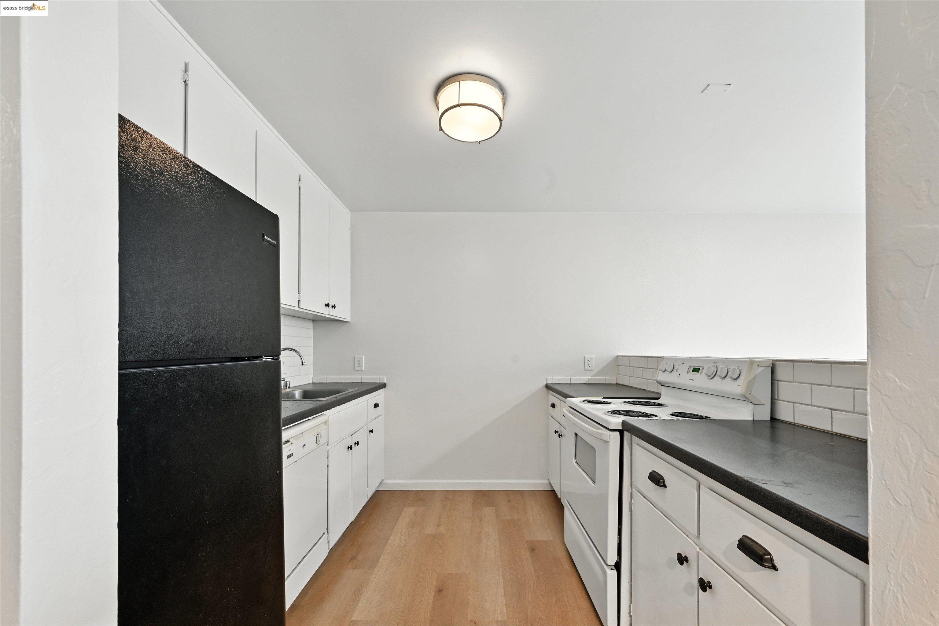 Photo #4: 41111305 Listing 