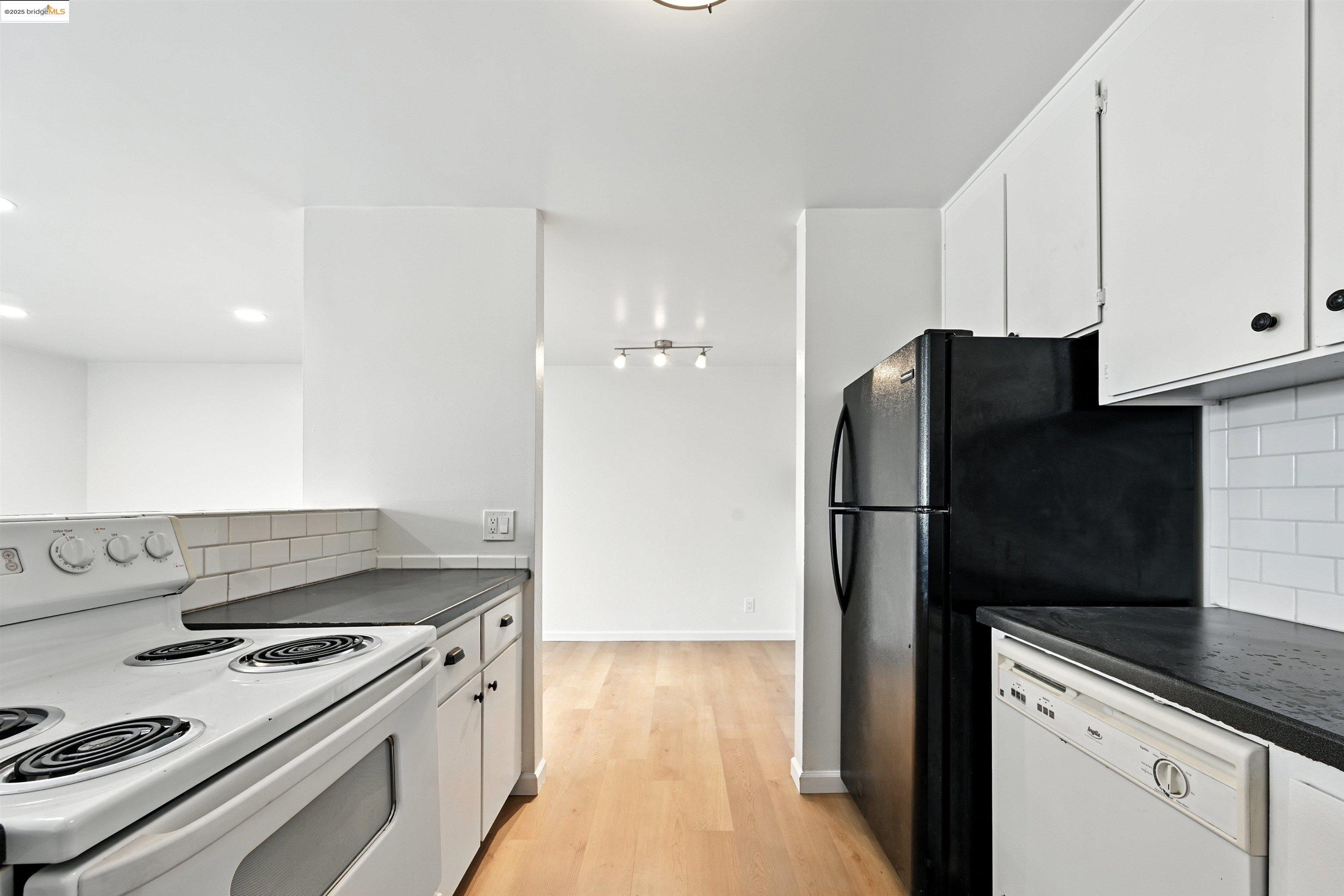 Photo #6: 41111305 Listing 