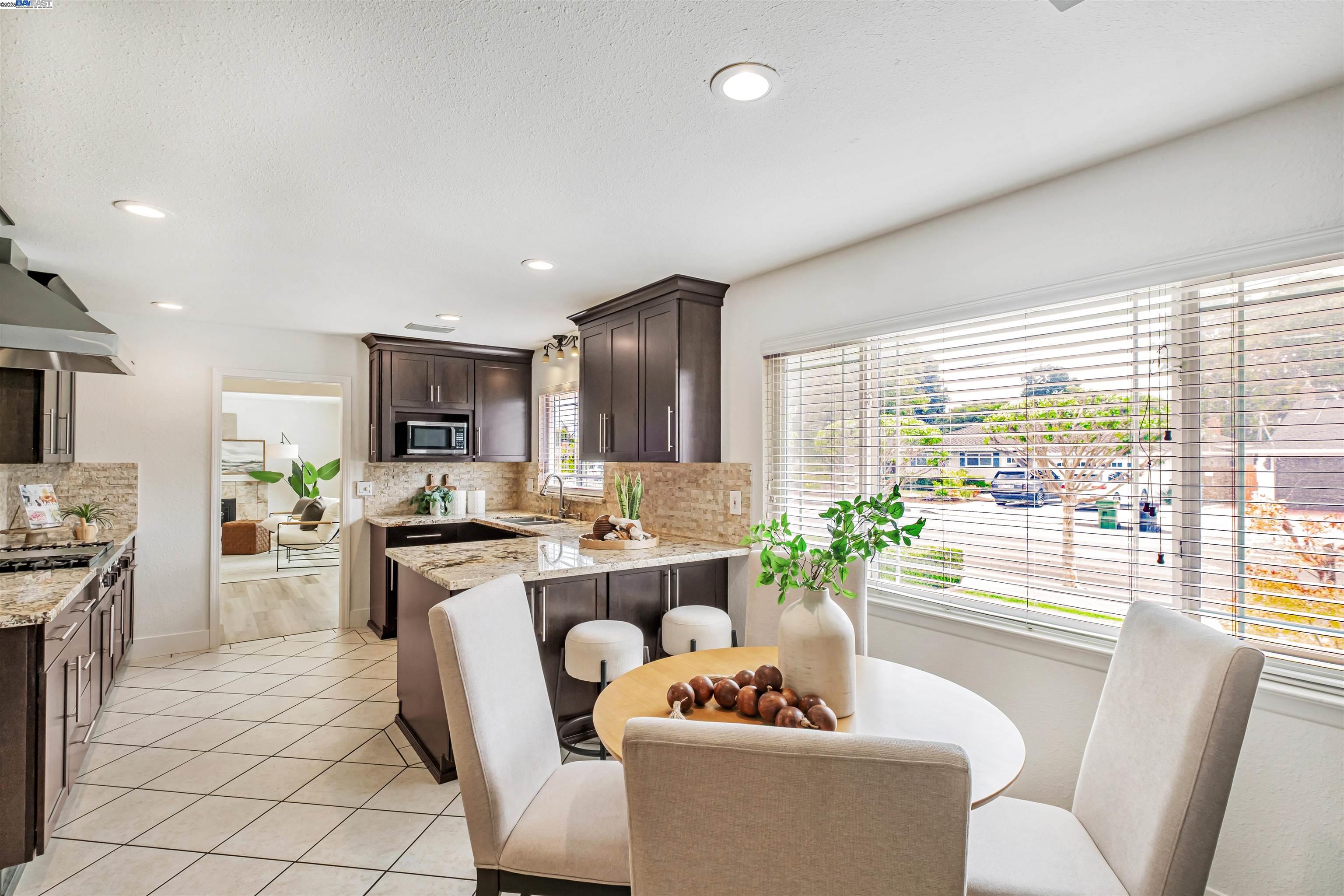 Detail Gallery Image 14 of 48 For 37880 Farwell Dr, Fremont,  CA 94536 - 4 Beds | 3 Baths