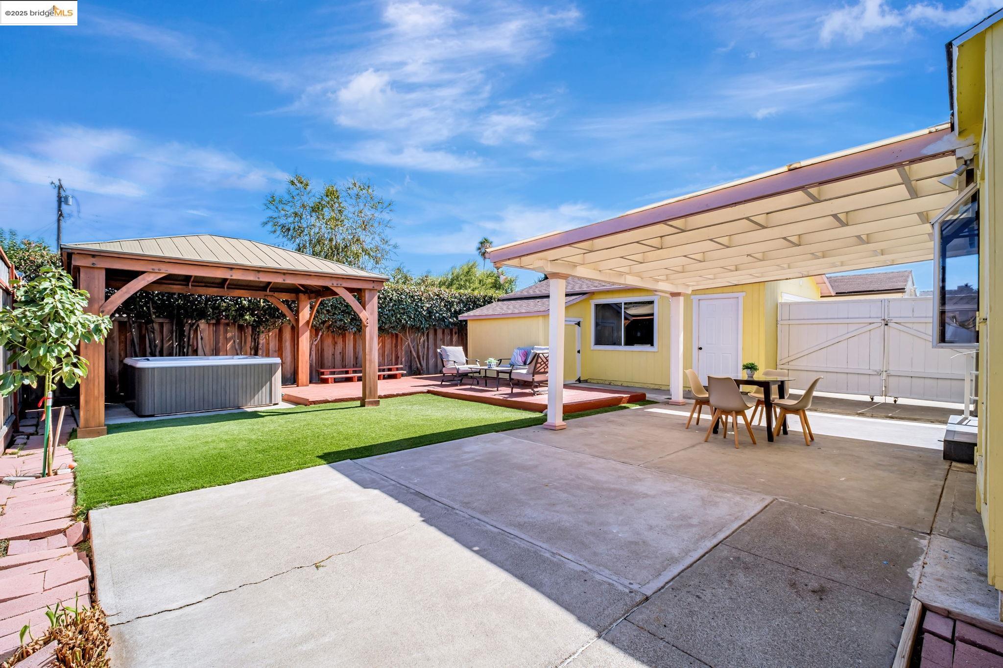 Detail Gallery Image 25 of 32 For 1614 139th Ave, San Leandro,  CA 94578 - 3 Beds | 2 Baths