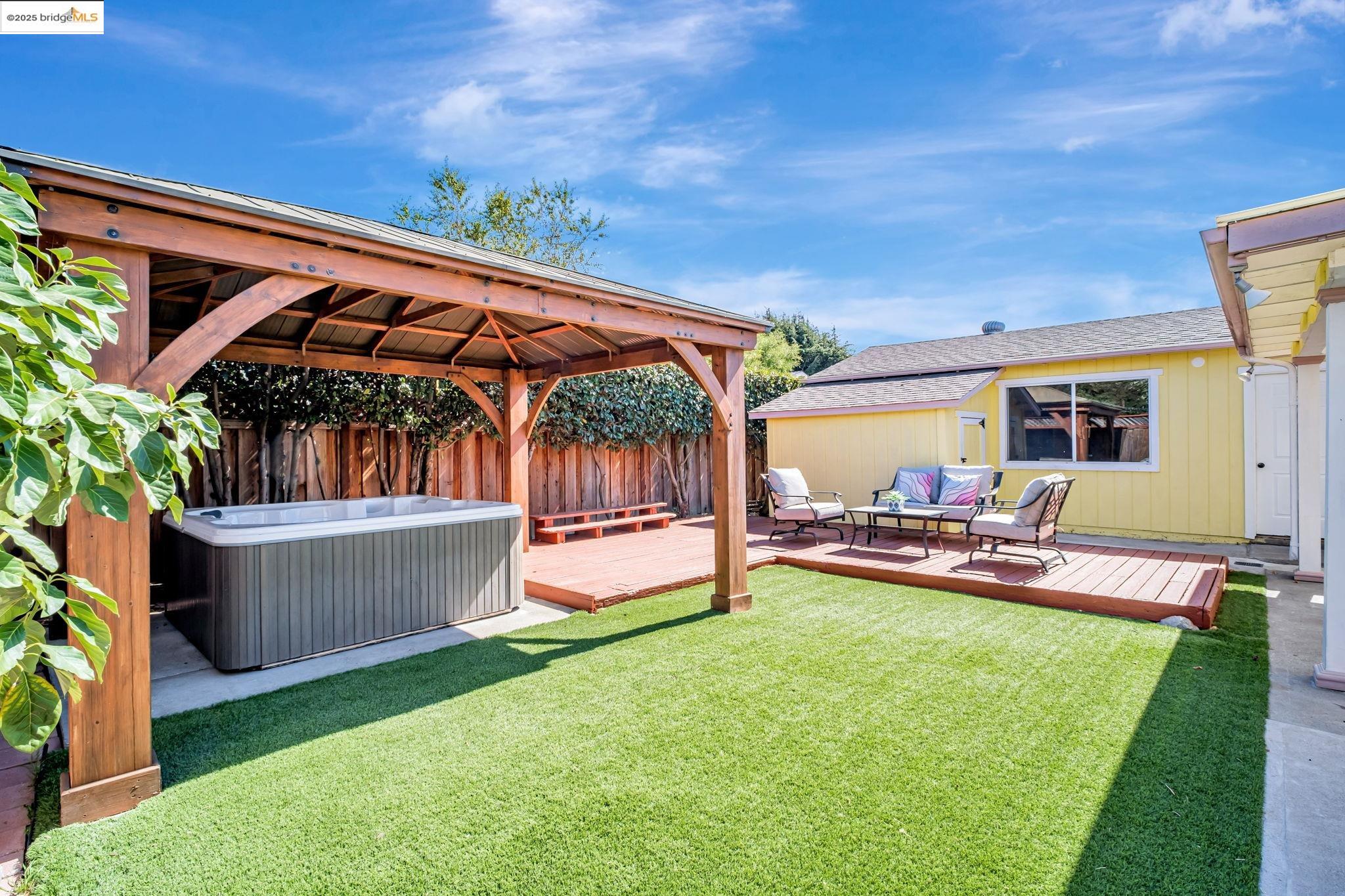 Detail Gallery Image 27 of 32 For 1614 139th Ave, San Leandro,  CA 94578 - 3 Beds | 2 Baths