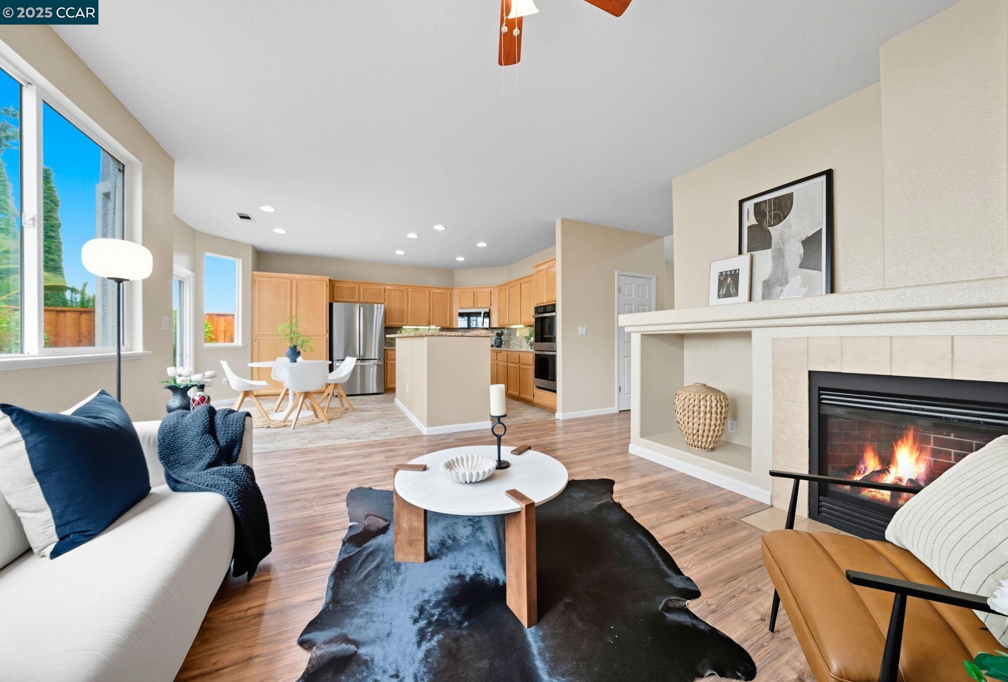 Detail Gallery Image 14 of 60 For 118 Rocky Pointe Ct, Hercules,  CA 94547-1991 - 5 Beds | 3 Baths