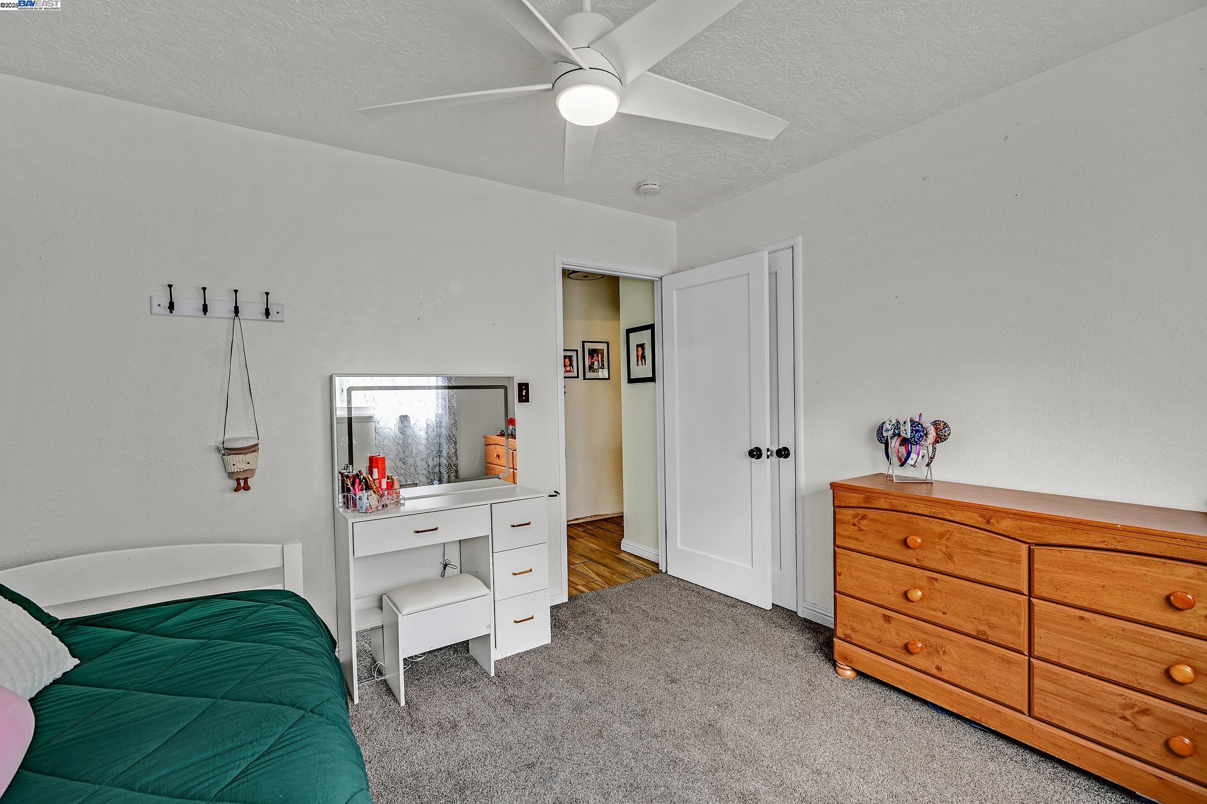 Detail Gallery Image 18 of 33 For 17779 Rainier Ave, Hayward,  CA 94541 - 4 Beds | 2 Baths