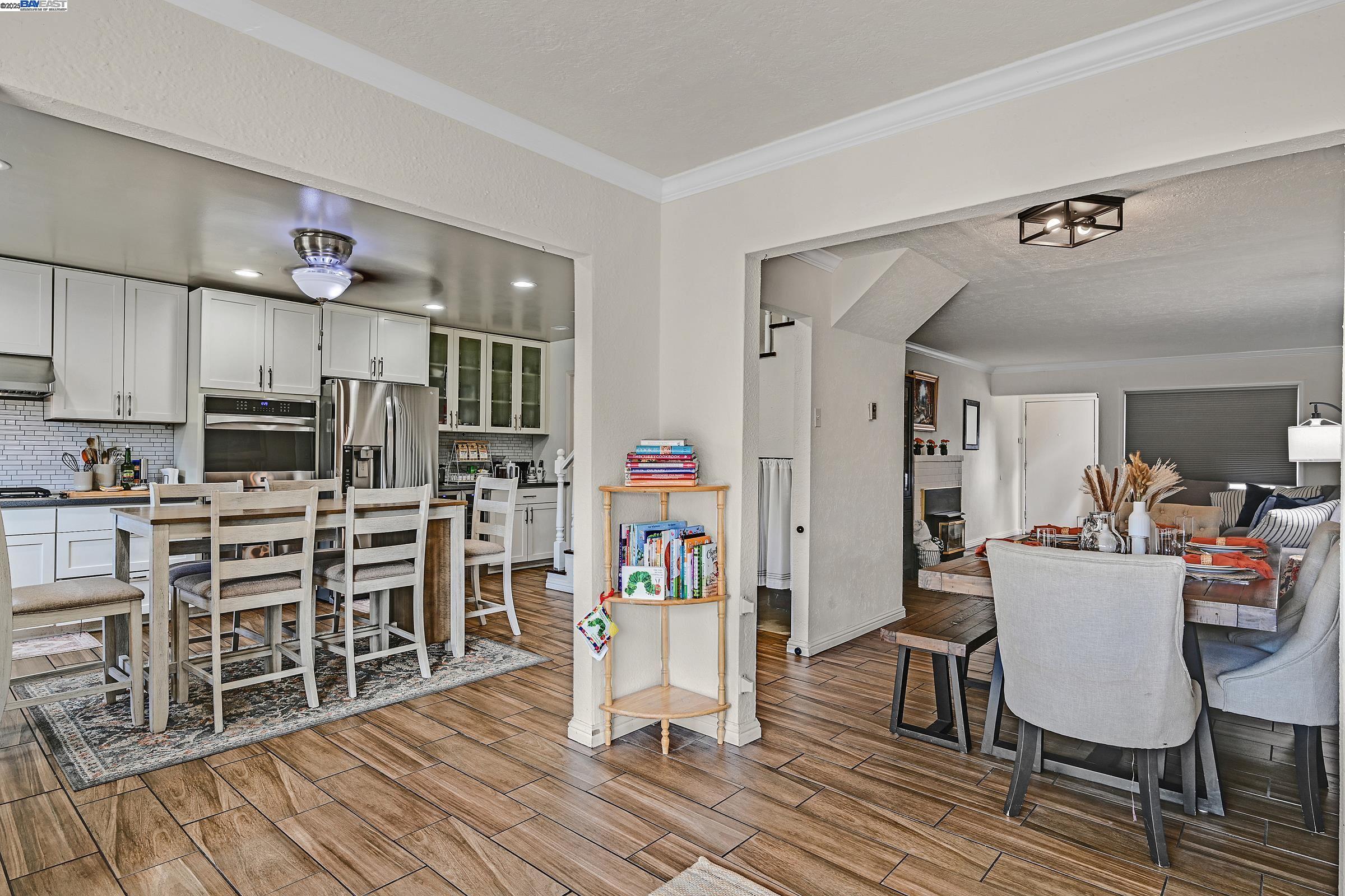 Detail Gallery Image 6 of 33 For 17779 Rainier Ave, Hayward,  CA 94541 - 4 Beds | 2 Baths