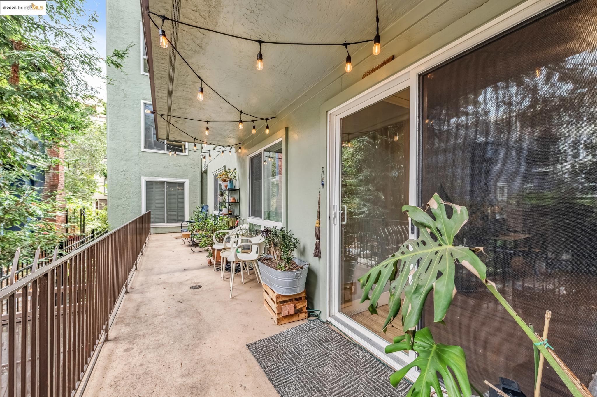 Detail Gallery Image 25 of 45 For 199 Montecito Ave #105,  Oakland,  CA 94610 - 2 Beds | 1 Baths