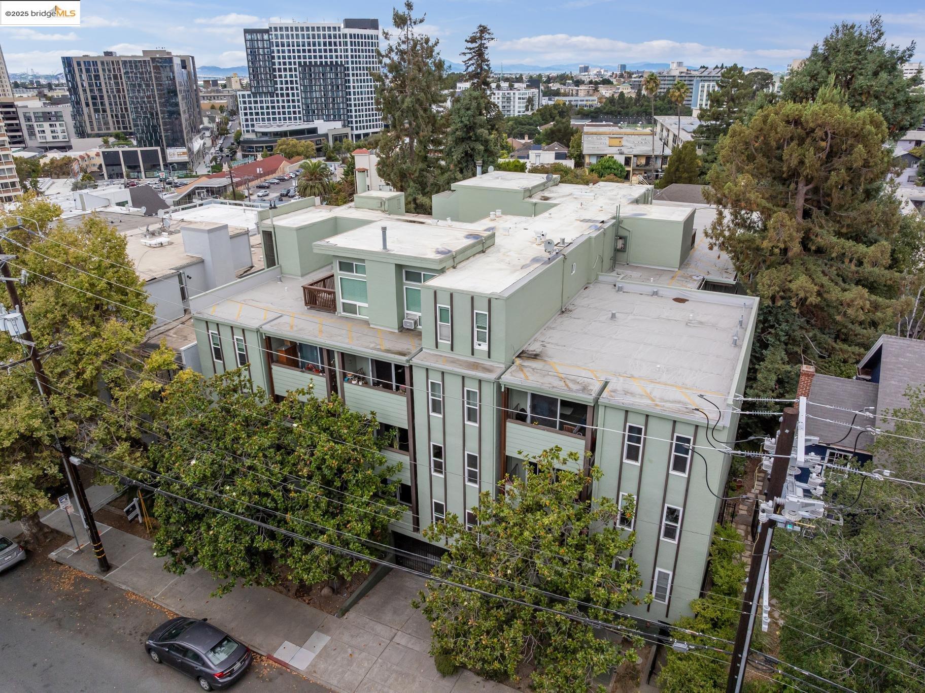 Detail Gallery Image 32 of 45 For 199 Montecito Ave #105,  Oakland,  CA 94610 - 2 Beds | 1 Baths