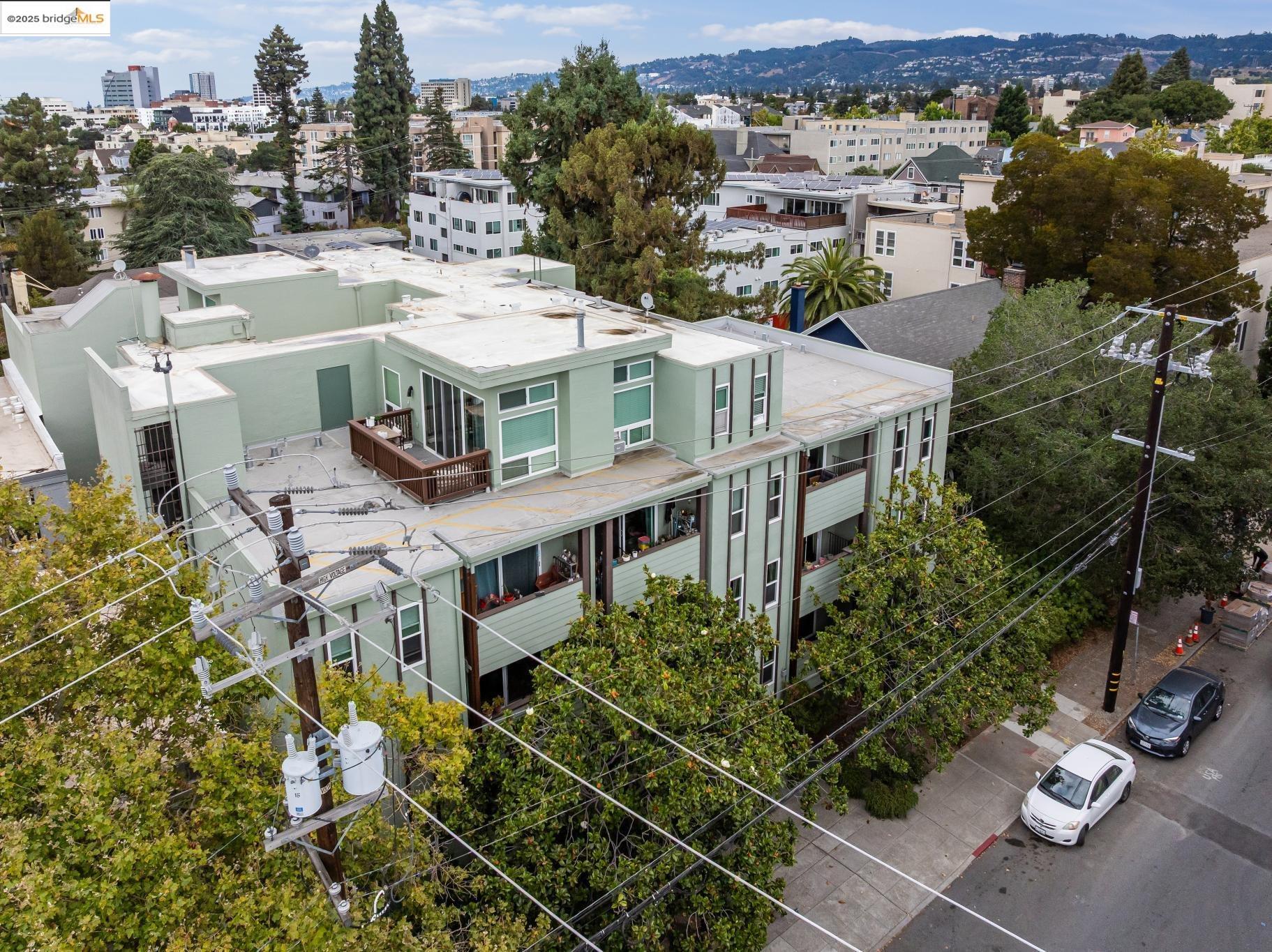 Detail Gallery Image 33 of 45 For 199 Montecito Ave #105,  Oakland,  CA 94610 - 2 Beds | 1 Baths