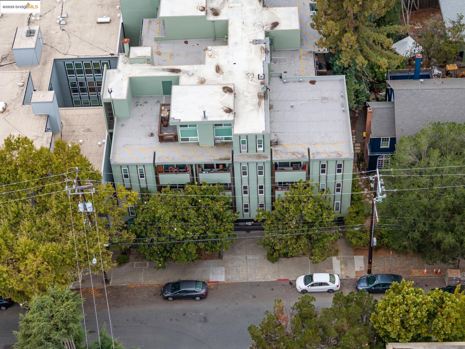 Detail Gallery Image 34 of 45 For 199 Montecito Ave #105,  Oakland,  CA 94610 - 2 Beds | 1 Baths