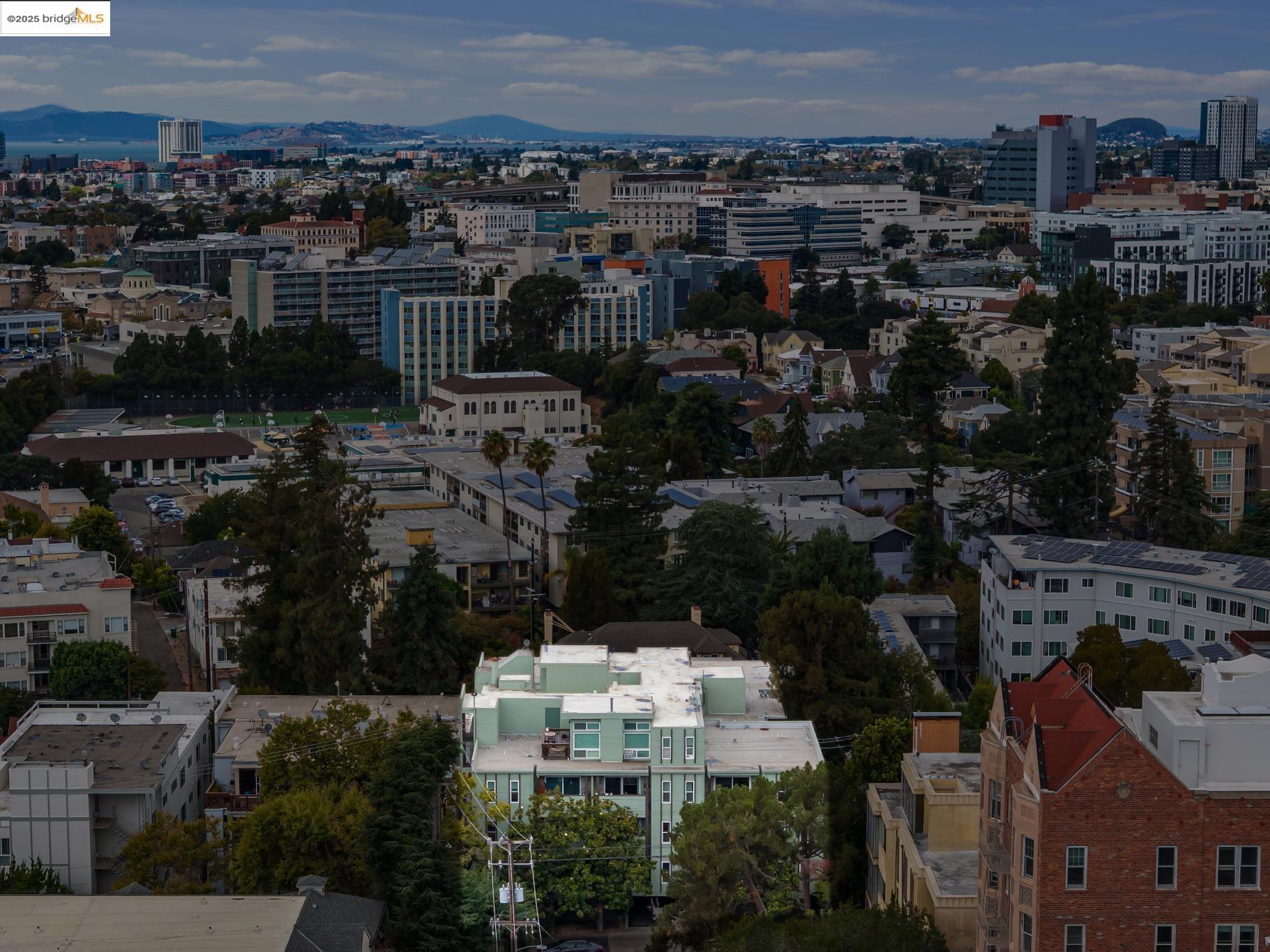 Detail Gallery Image 35 of 45 For 199 Montecito Ave #105,  Oakland,  CA 94610 - 2 Beds | 1 Baths