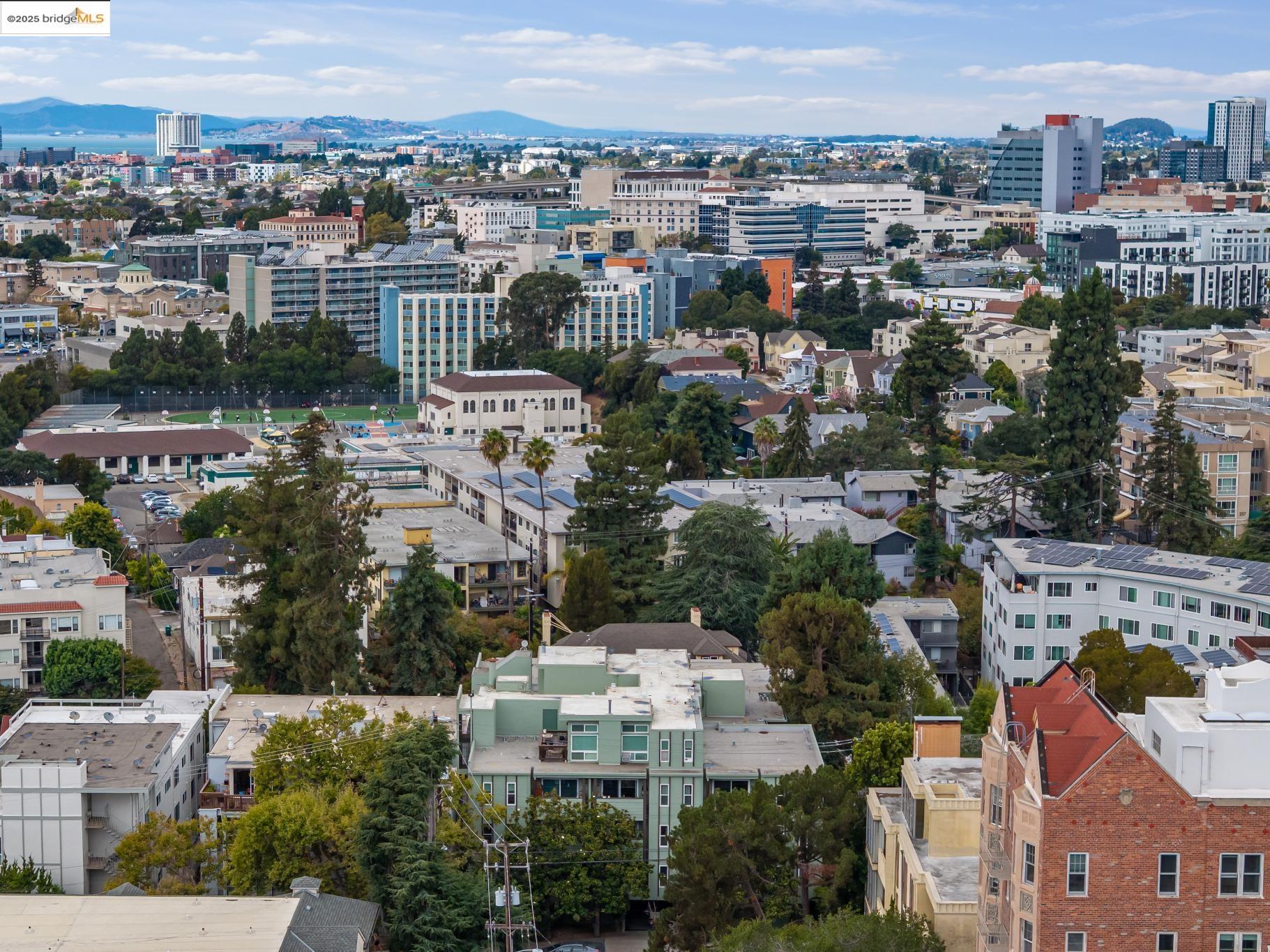 Detail Gallery Image 36 of 45 For 199 Montecito Ave #105,  Oakland,  CA 94610 - 2 Beds | 1 Baths