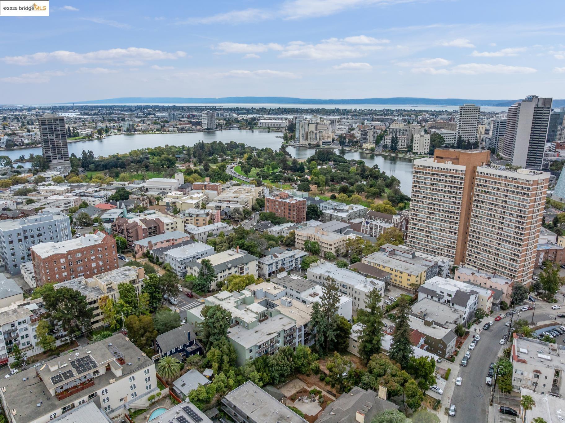 Detail Gallery Image 40 of 45 For 199 Montecito Ave #105,  Oakland,  CA 94610 - 2 Beds | 1 Baths