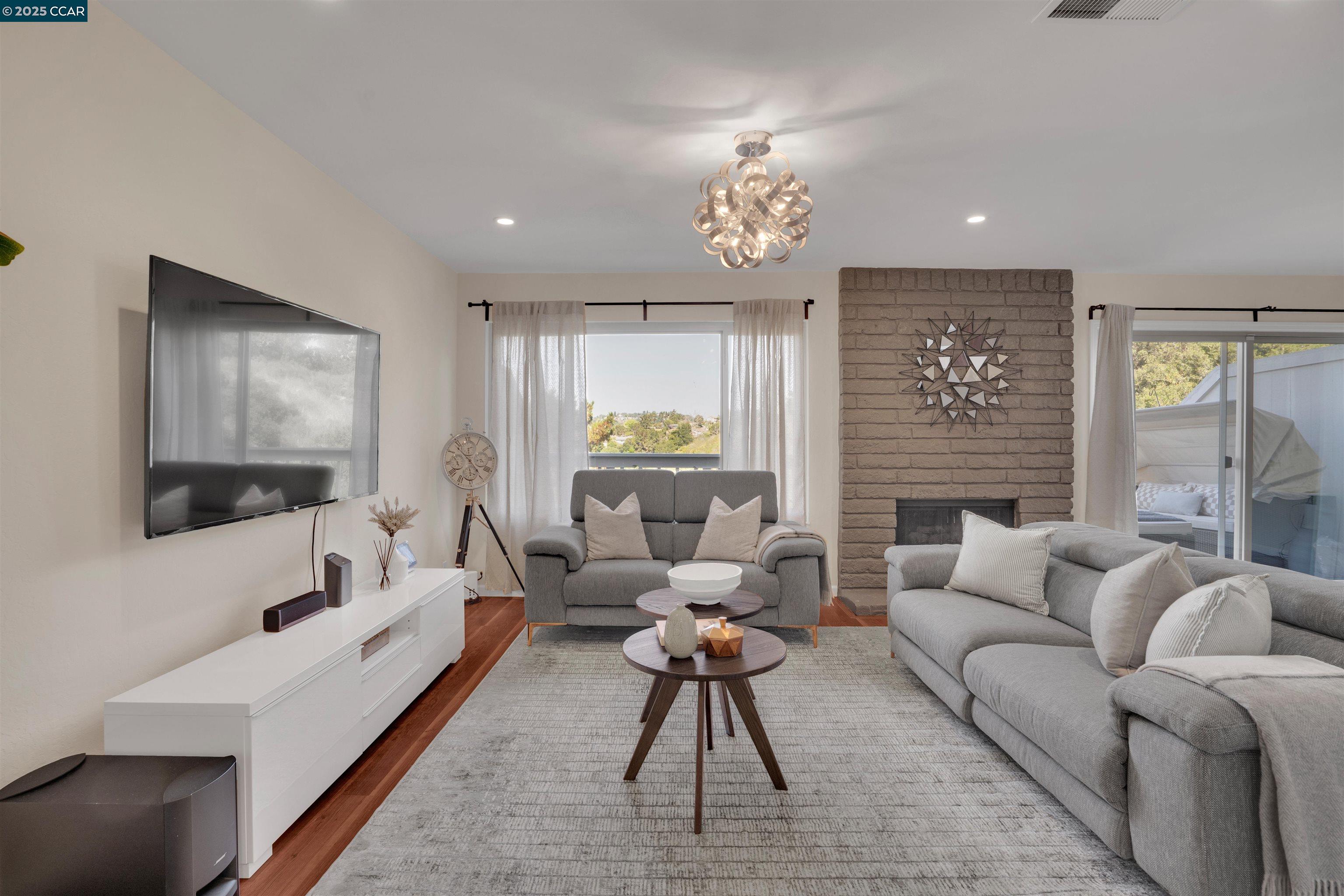 Photo #6: 41111319 Listing 
