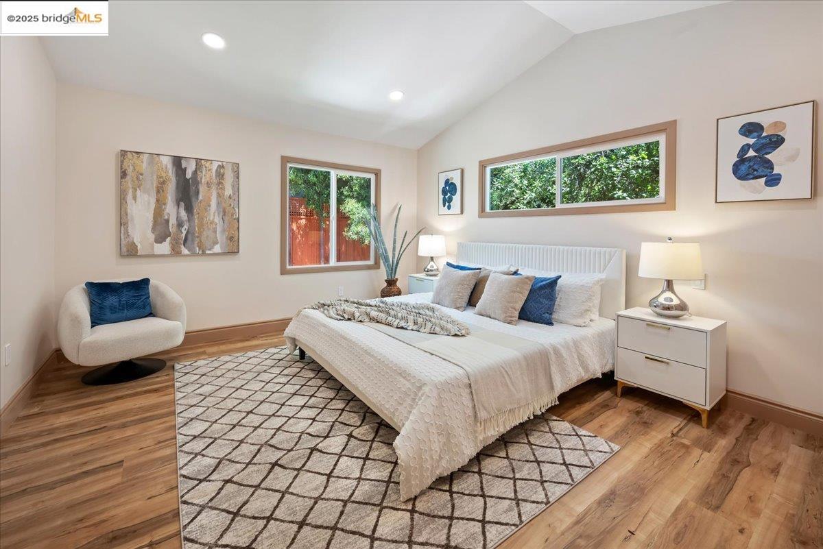 Detail Gallery Image 29 of 59 For 164 Duncan Way, Oakland,  CA 94611 - 5 Beds | 3 Baths