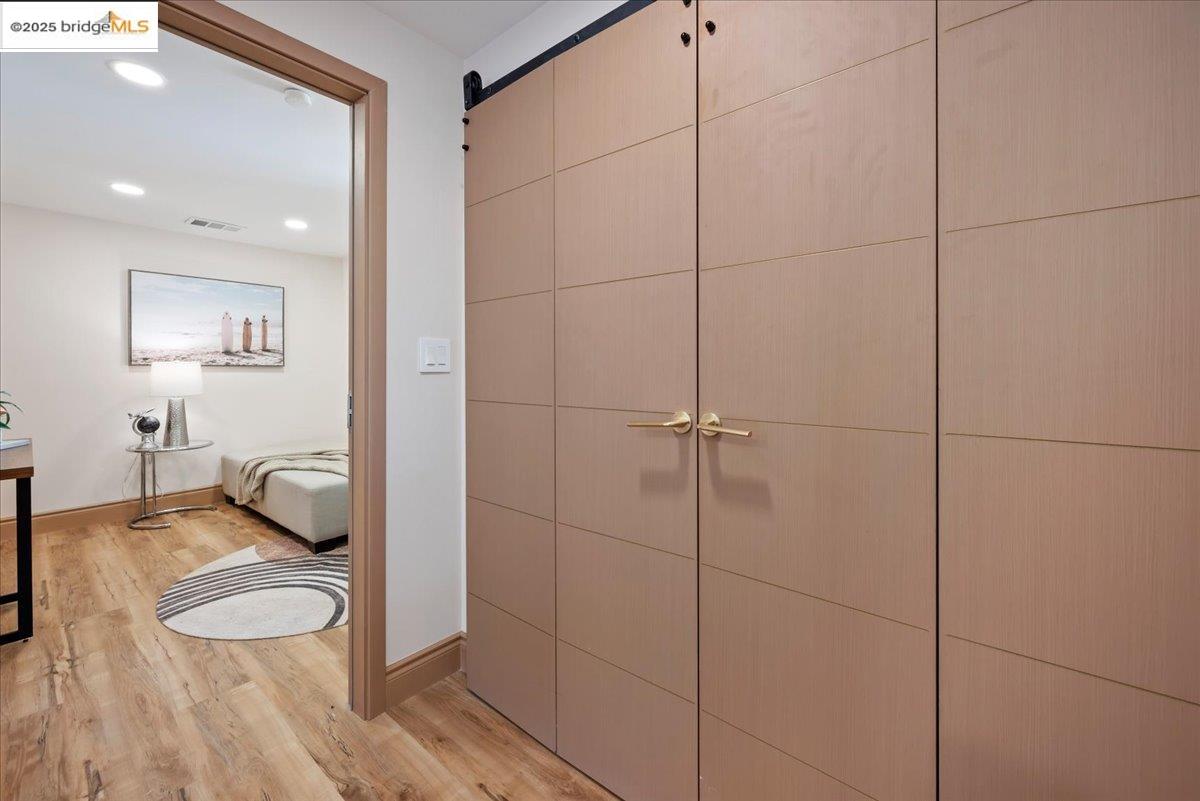 Detail Gallery Image 35 of 59 For 164 Duncan Way, Oakland,  CA 94611 - 5 Beds | 3 Baths