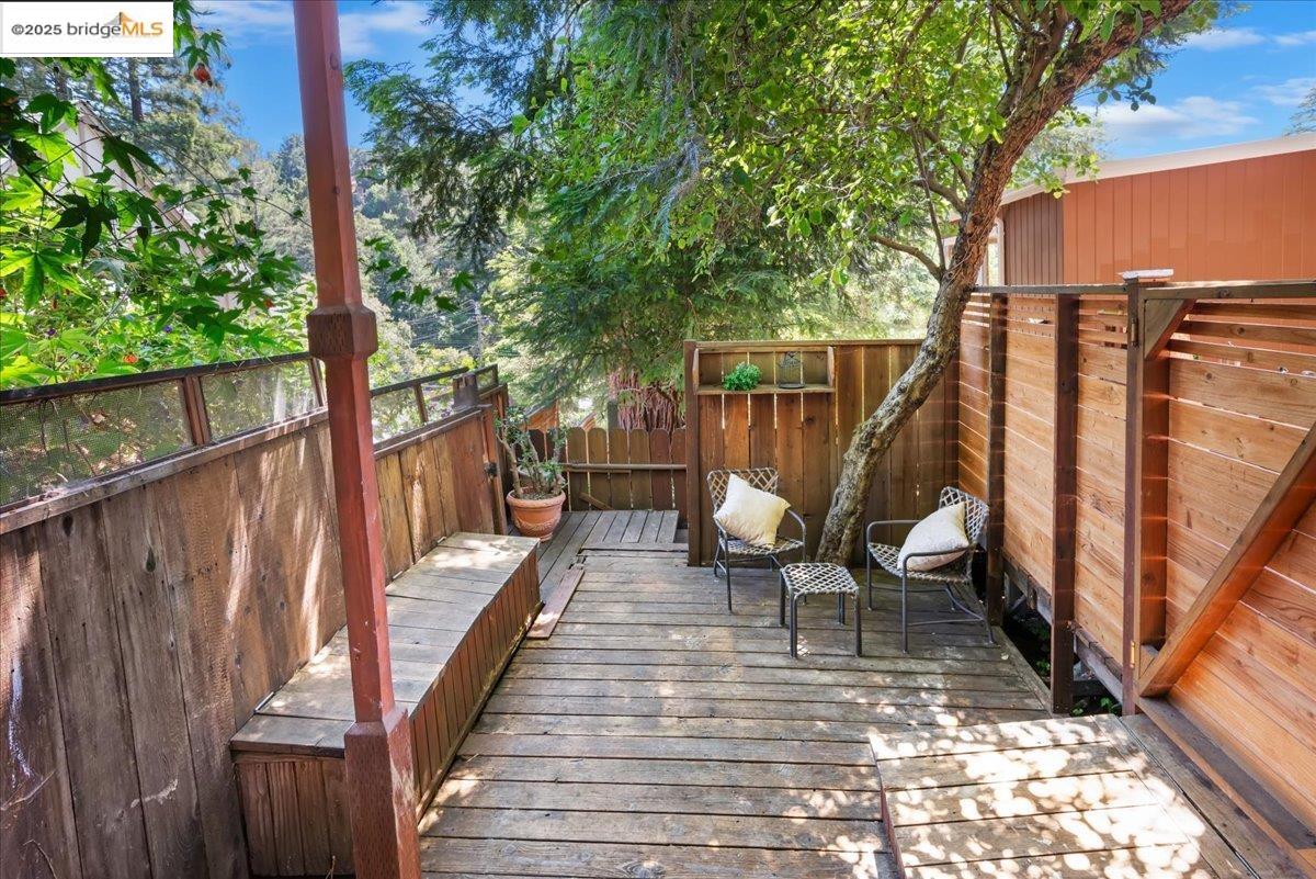 Detail Gallery Image 44 of 59 For 164 Duncan Way, Oakland,  CA 94611 - 5 Beds | 3 Baths