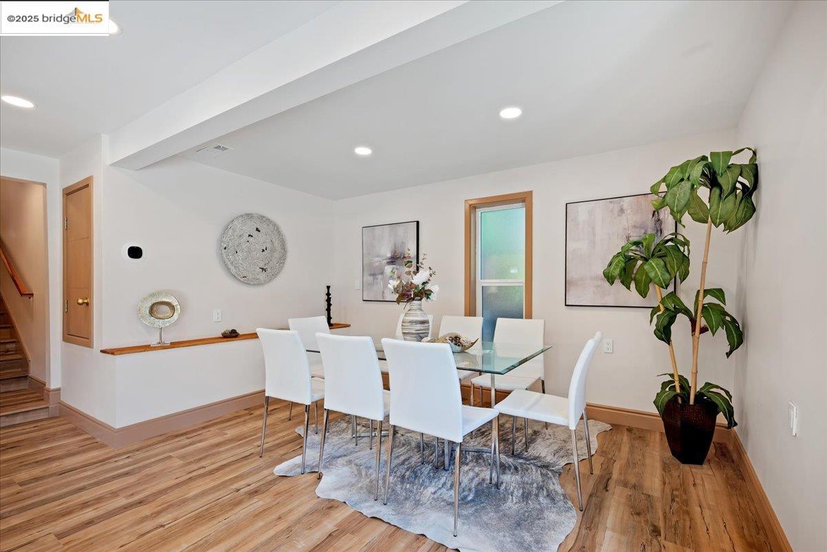 Detail Gallery Image 9 of 59 For 164 Duncan Way, Oakland,  CA 94611 - 5 Beds | 3 Baths