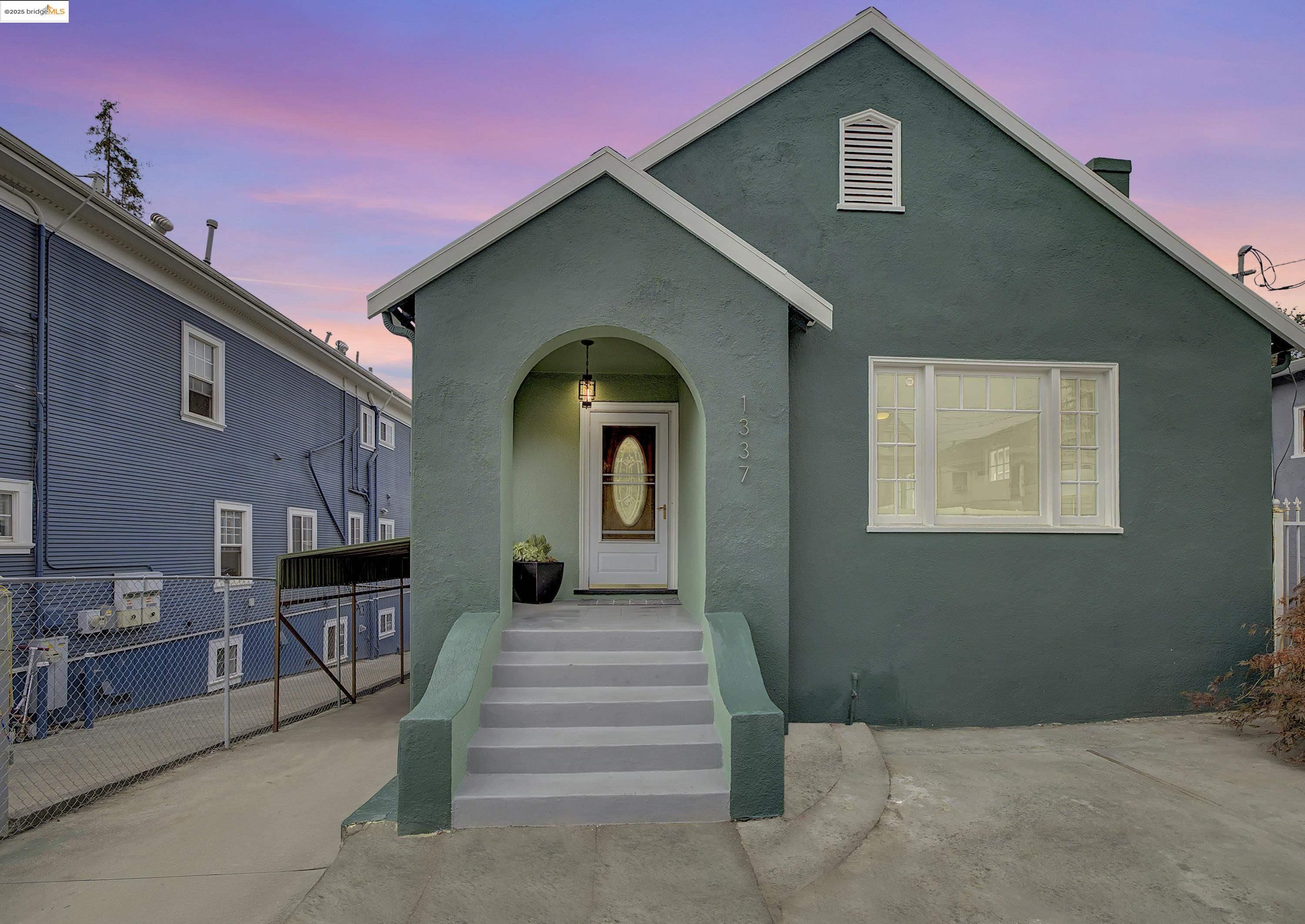 Front Image Thumbnail for EB41111322