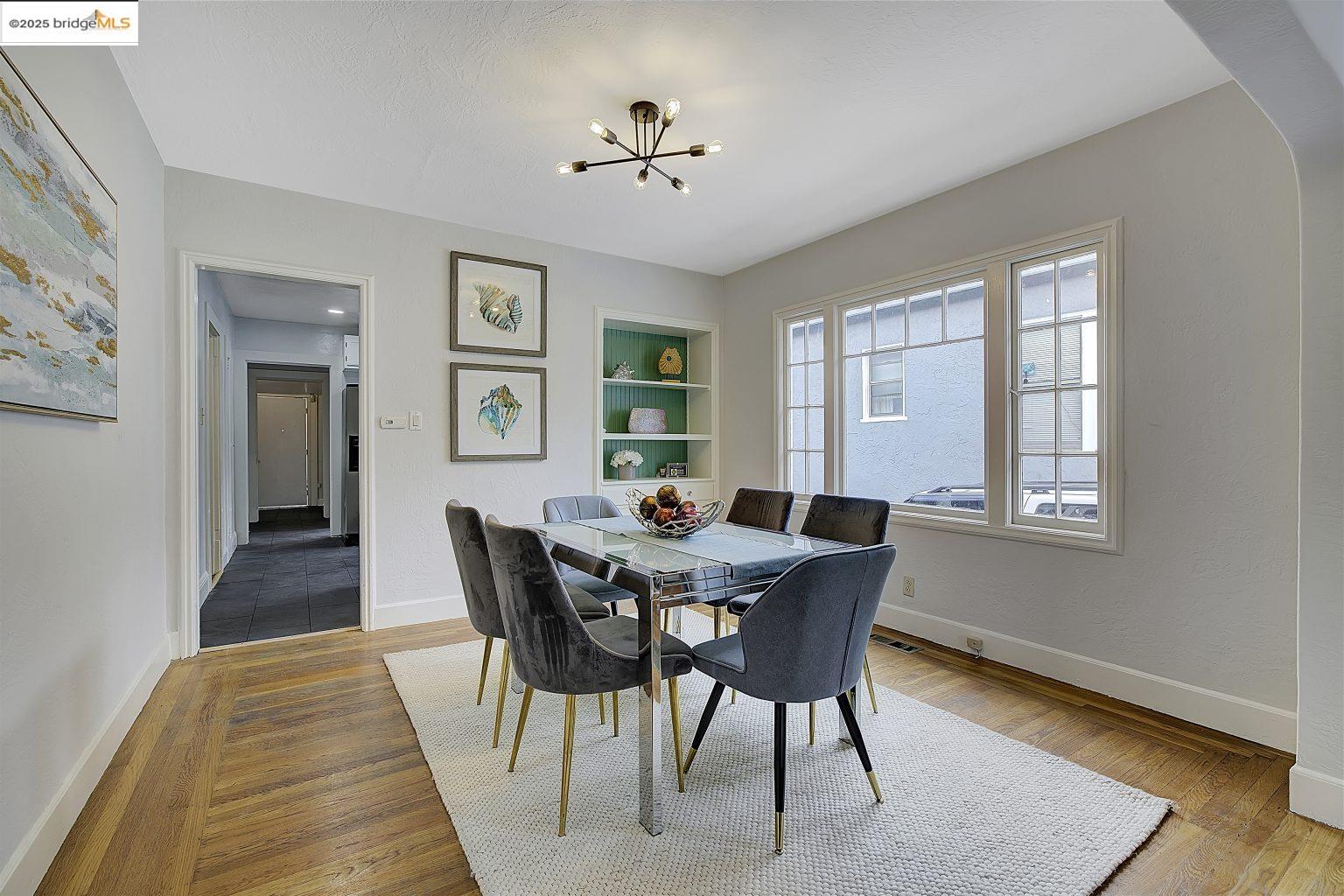 Detail Gallery Image 12 of 42 For 1337 E 25th St, Oakland,  CA 94606 - 3 Beds | 2 Baths