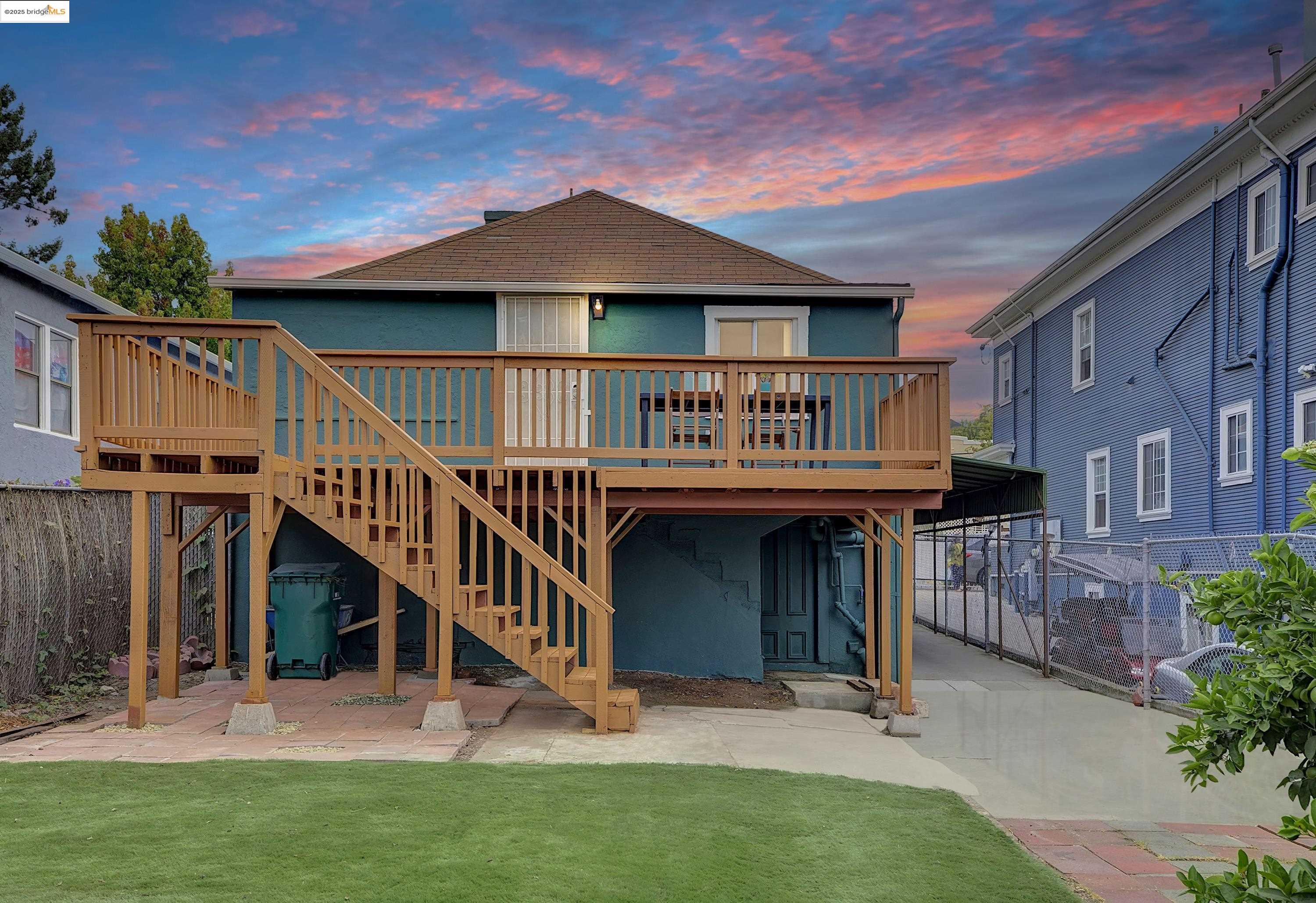 Detail Gallery Image 37 of 42 For 1337 E 25th St, Oakland,  CA 94606 - 3 Beds | 2 Baths
