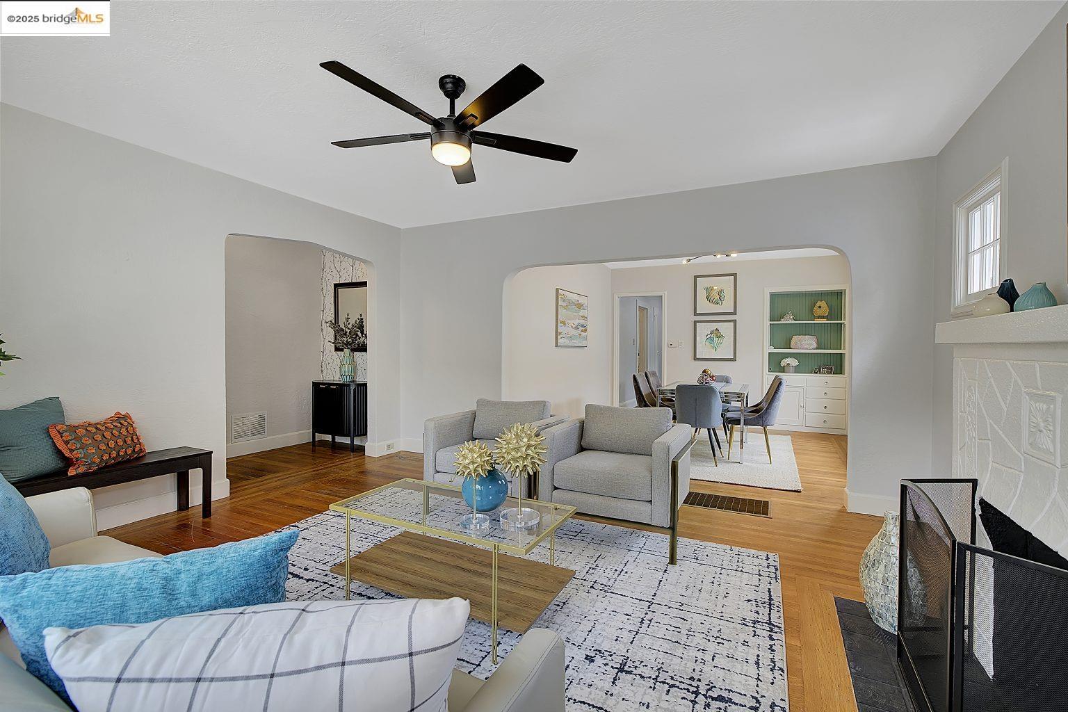 Detail Gallery Image 9 of 42 For 1337 E 25th St, Oakland,  CA 94606 - 3 Beds | 2 Baths
