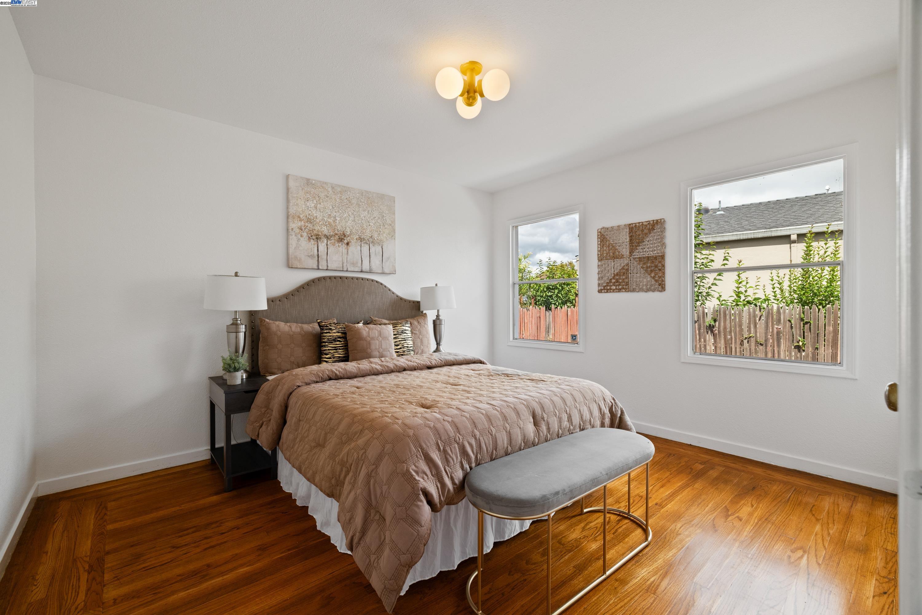 Detail Gallery Image 10 of 18 For 22134 Orange Ave, Castro Valley,  CA 94546 - 2 Beds | 1 Baths