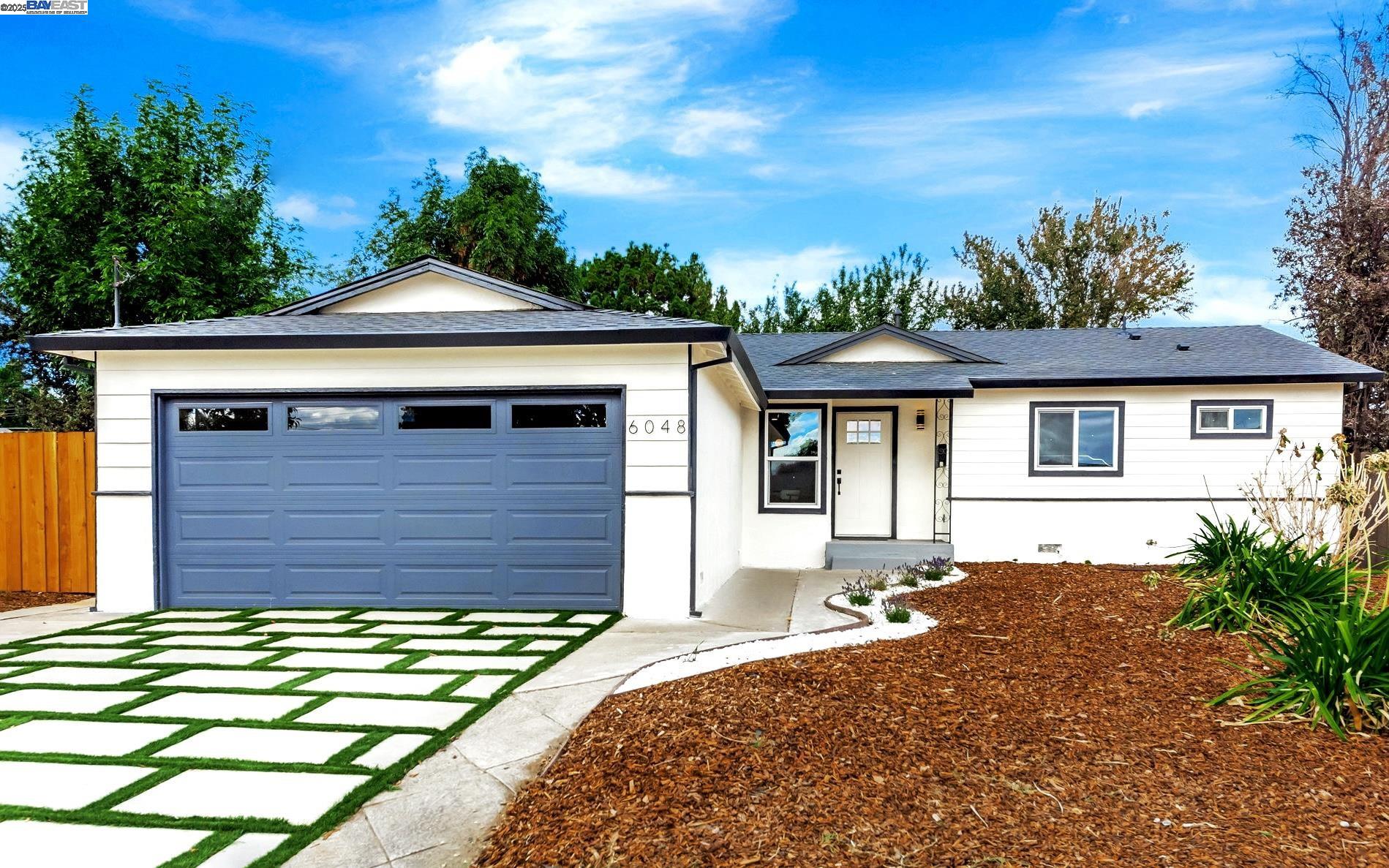 Front Image Thumbnail for BE41111325