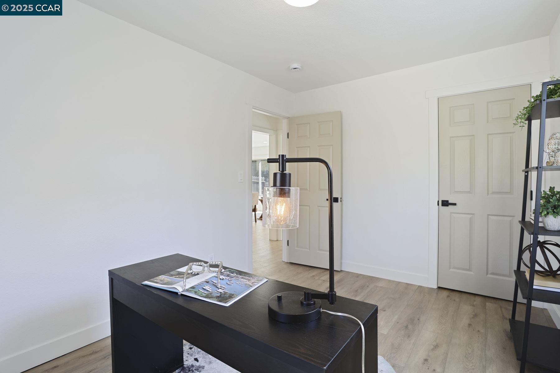 Detail Gallery Image 15 of 18 For 4024 39th St, Sacramento,  CA 95820 - 2 Beds | 1 Baths