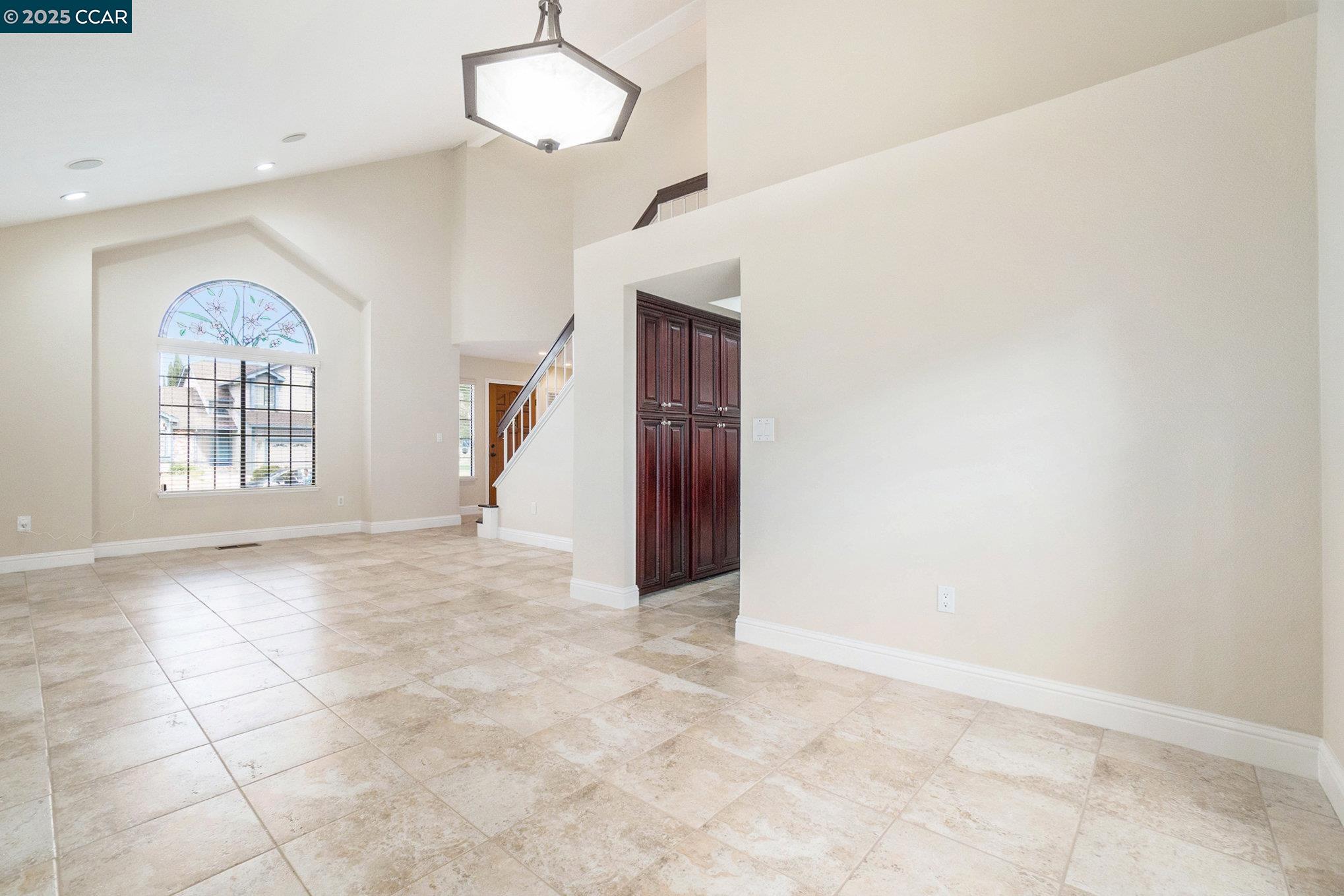 Detail Gallery Image 12 of 45 For 924 Flintrock Drive, Antioch,  CA 94509-6981 - 4 Beds | 2/1 Baths