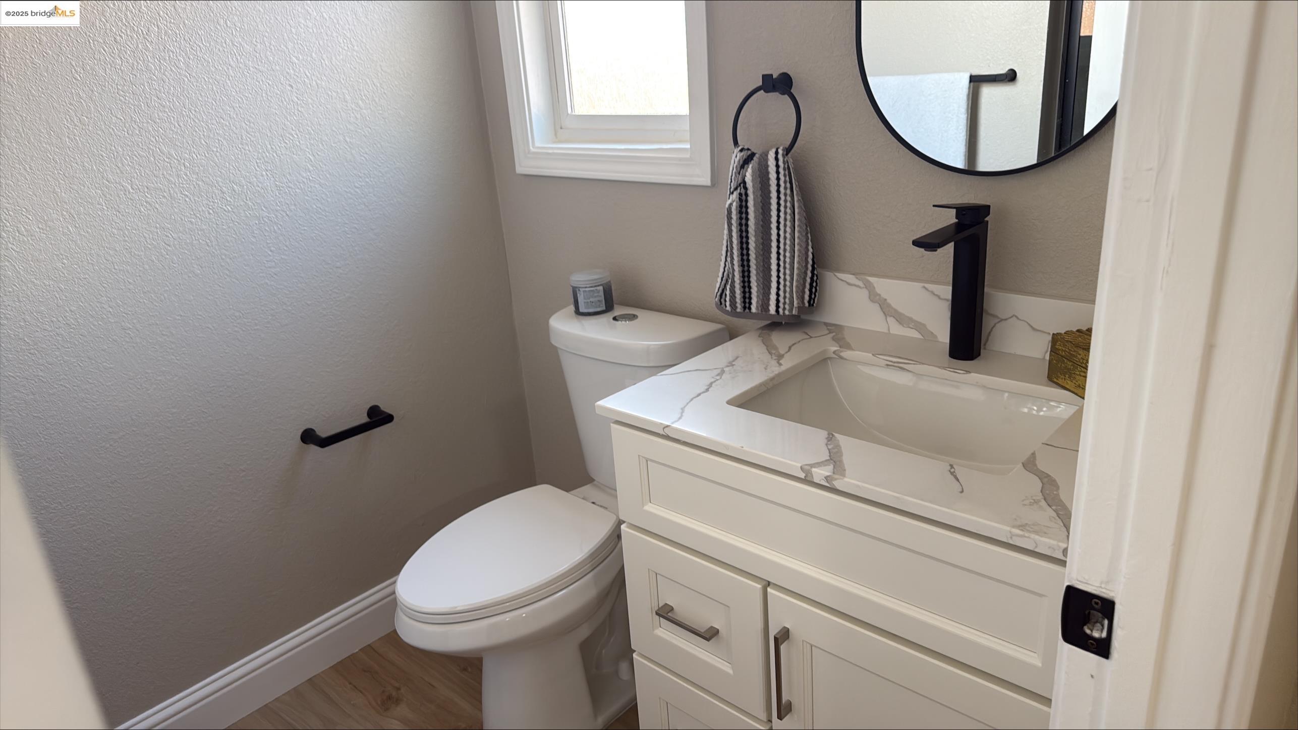 Detail Gallery Image 8 of 14 For 3301 Saint James Pl, Antioch,  CA 94509 - 3 Beds | 2 Baths